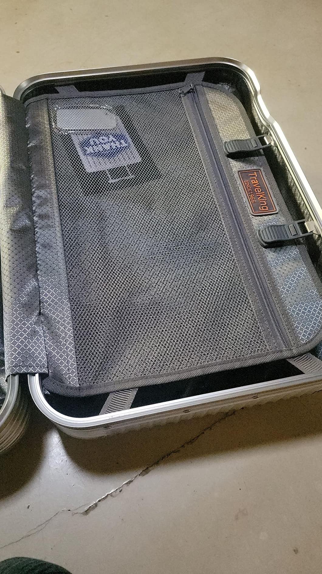 TRAVELKING All Aluminum Luggage 24 inch customer photo 1