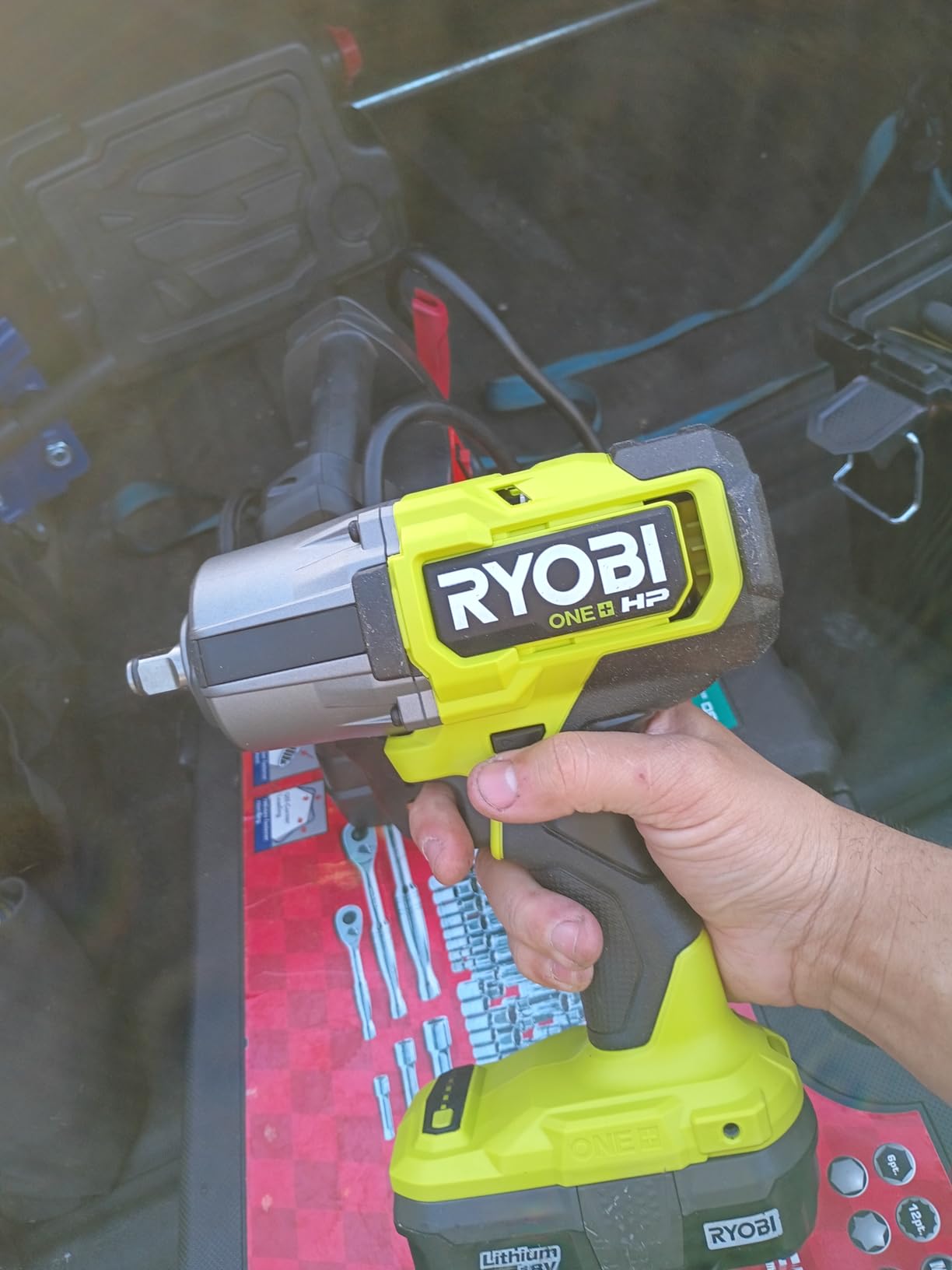 ONE+ HP 18V Brushless Cordless 4-Mode 1/2 in. HIGH Torque Impact Wrench (Tool Only) customer photo 2