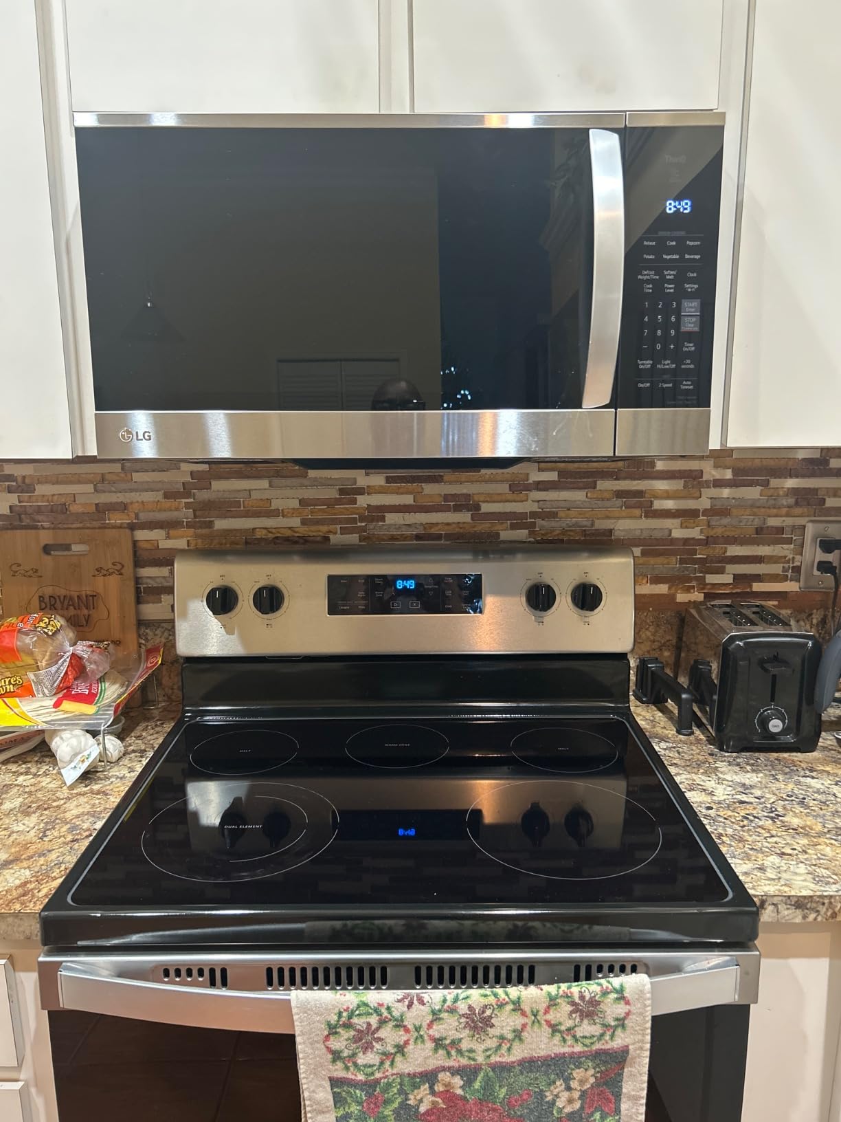 LG 1.8 cu. ft. 30 in. W Smart Over The Range Microwave Oven with EasyClean in PrintProof Stainless Steel 1000-Watt customer photo 2
