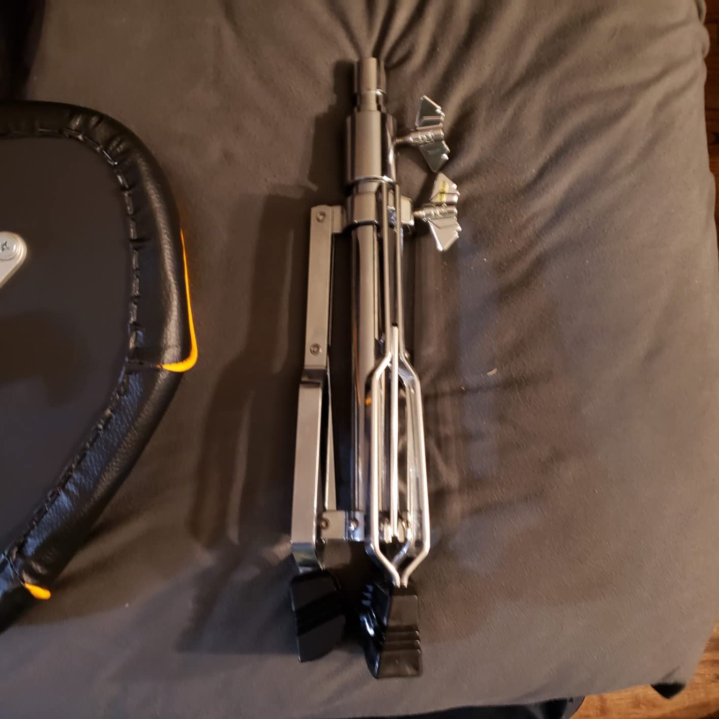 Premium Motorcycle Drum Throne, Memory Foam Cushion, Threaded Height Adjustment (Edge Hardware NE1M) customer photo 2