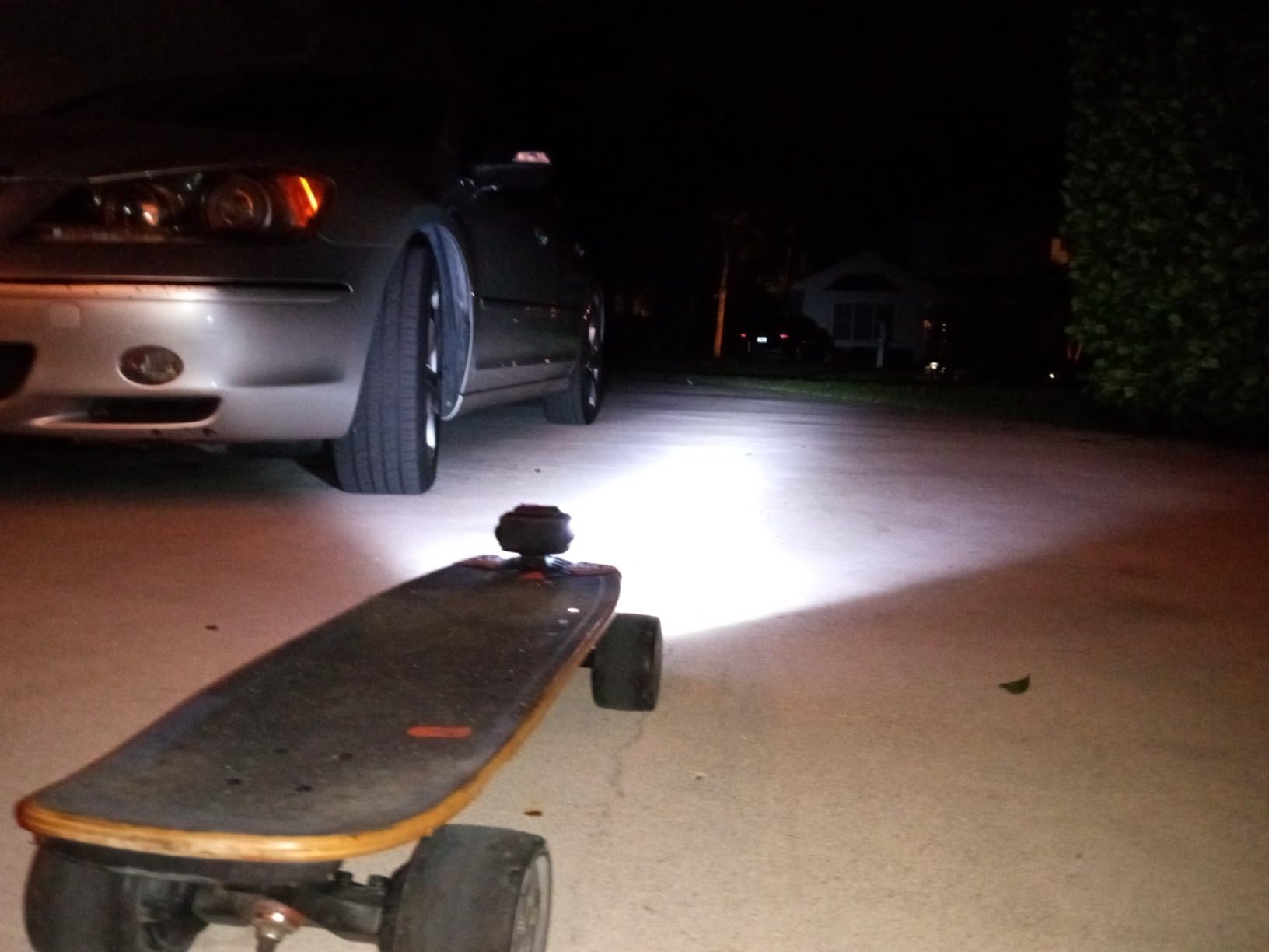 Mini Series Electric Skateboard with Remote, Up to 26-32 MPH Top Speed, 11-24 Miles Range, 330 Pounds Max Load, 30-34 Inches Maple Cruiser for Adults and Teens, Mini5 MINI3 Max Edge Flow customer photo 1