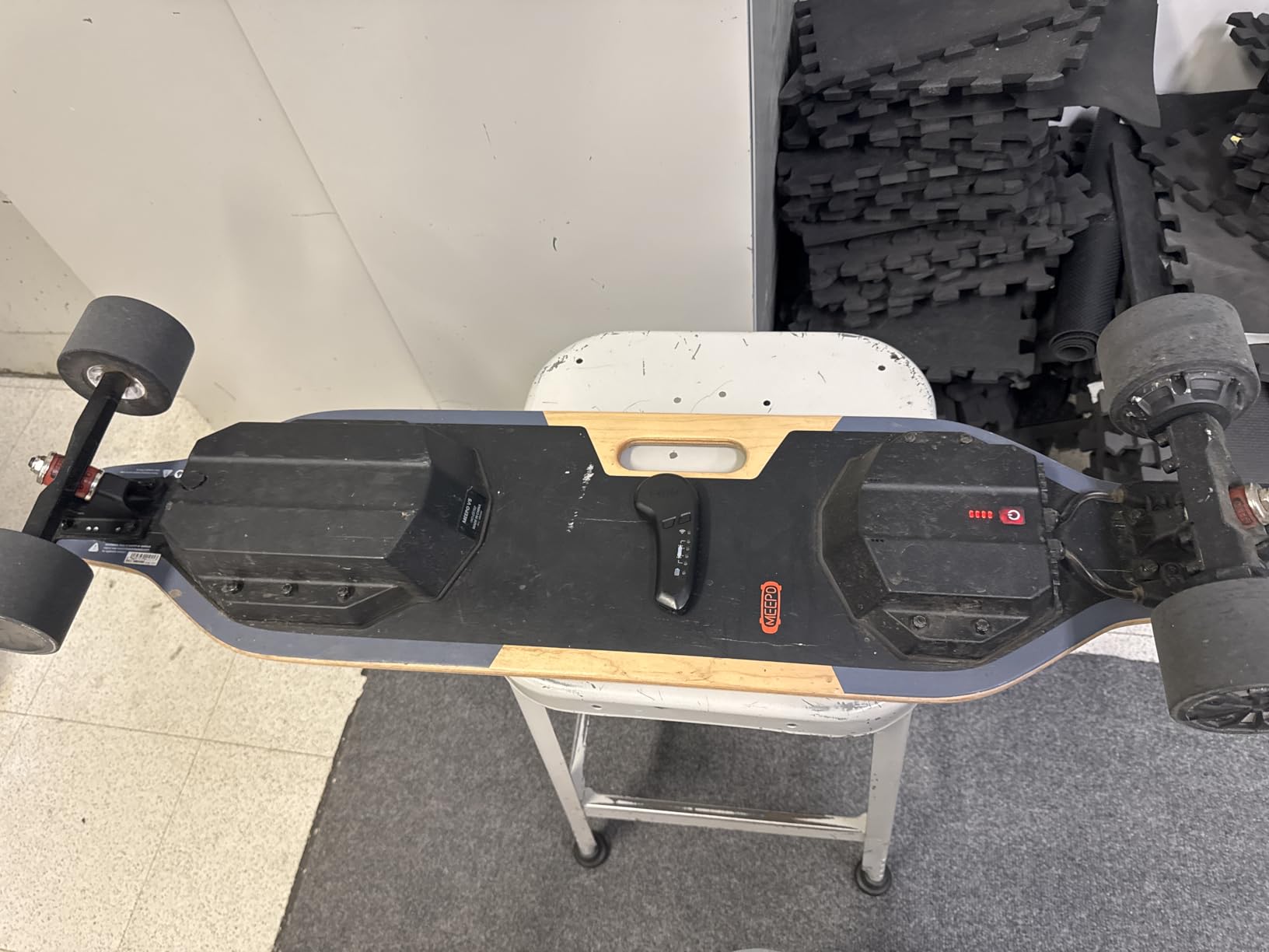 Campus V3 Series/Envy Electric Skateboard with Remote, Top Speed Up to 29 Mph, 4 Speed Smooth Braking, Easy Carry Handle Design, Suitable for Adults & Teens customer photo 1