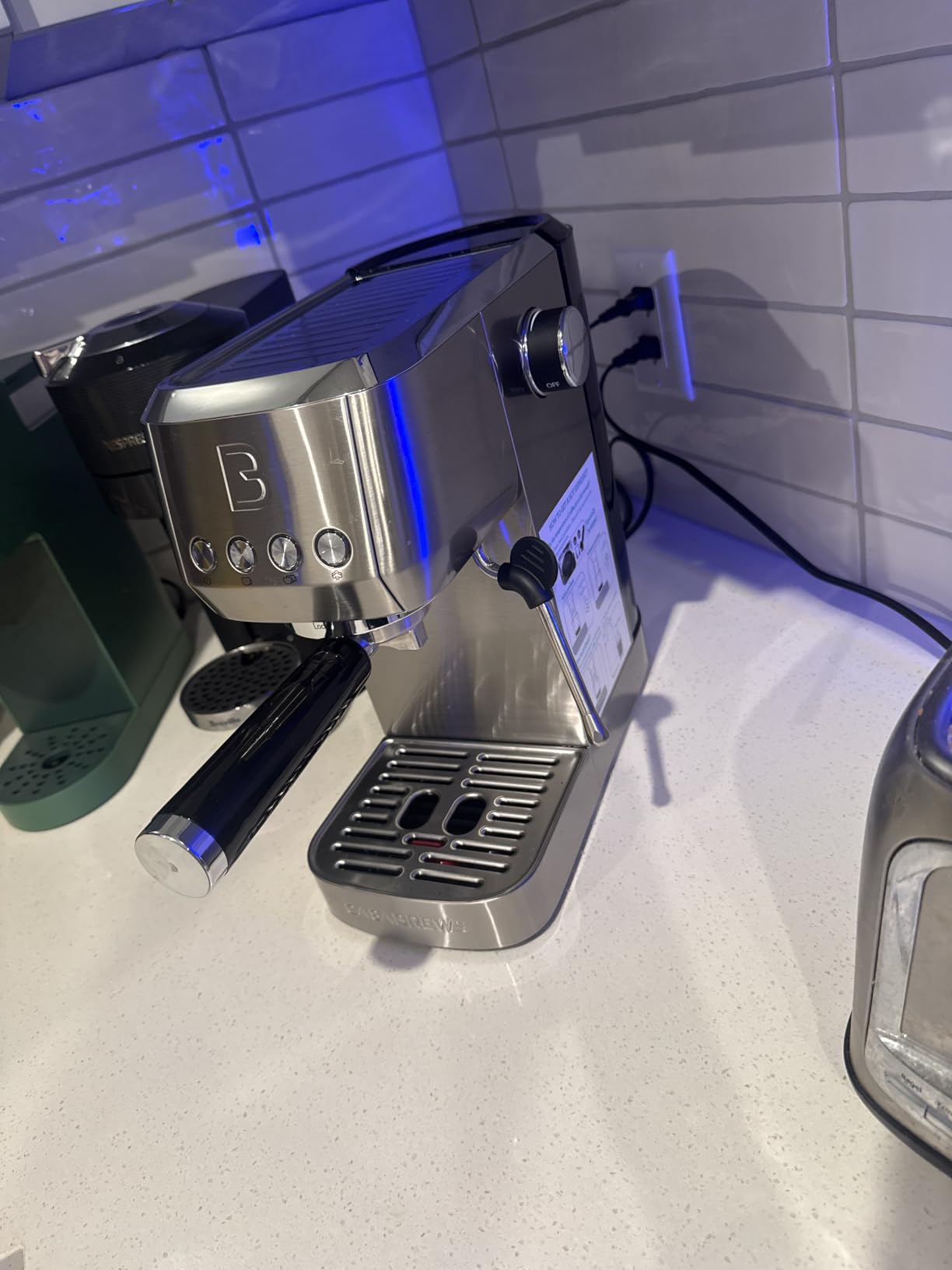 CASABREWS 3700 Essential Stainless Steel Espresso Machine with Steam Wand, 20-Bar Italian Pump, Compact Espresso Maker customer photo 2