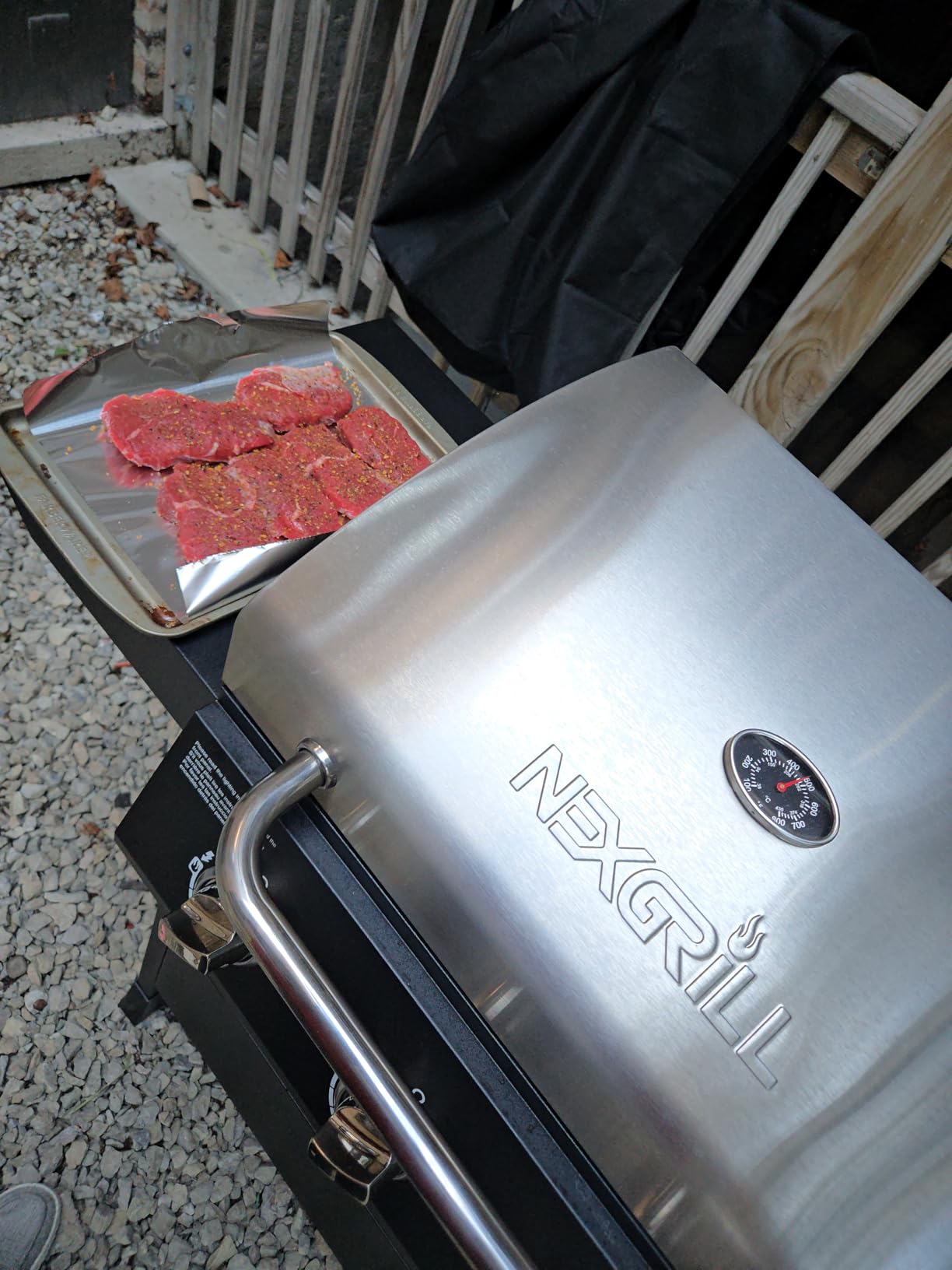 Nexgrill 3-Burner Propane Gas Grill with Side Tables, 27,000BTUs, Stainless Steel Lid, Spacious 429 SQ. In. Cooking Space, BBQ Grill for Outdoor Cooking, Patios, Parties, and More - 720-1012 customer photo 1
