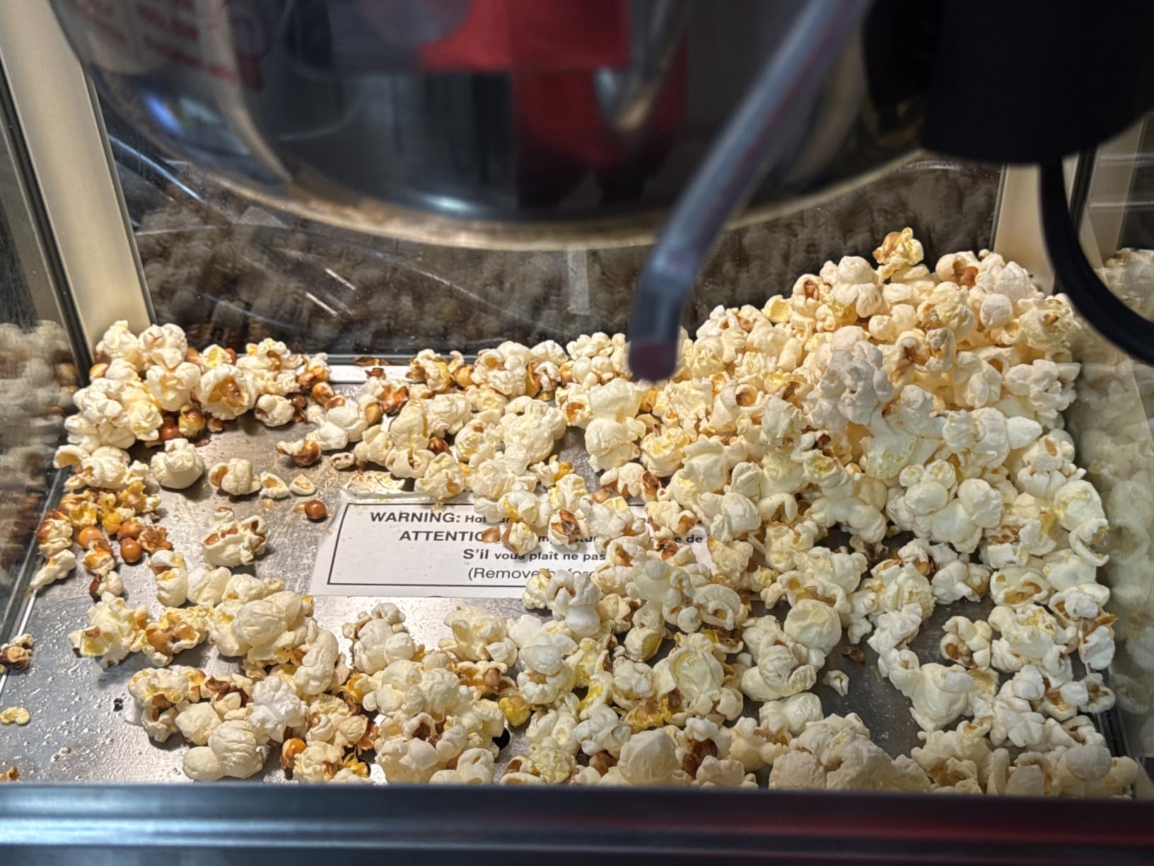 VEVOR Commercial Popcorn Machine, 8 Oz Kettle, 850 W Countertop Popcorn Maker for 48 Cups per Batch, Theater Style Popper with 3-Switch Control Steel Frame Tempered Glass Doors 2 Scoops 2 Spoons, Red customer photo 1