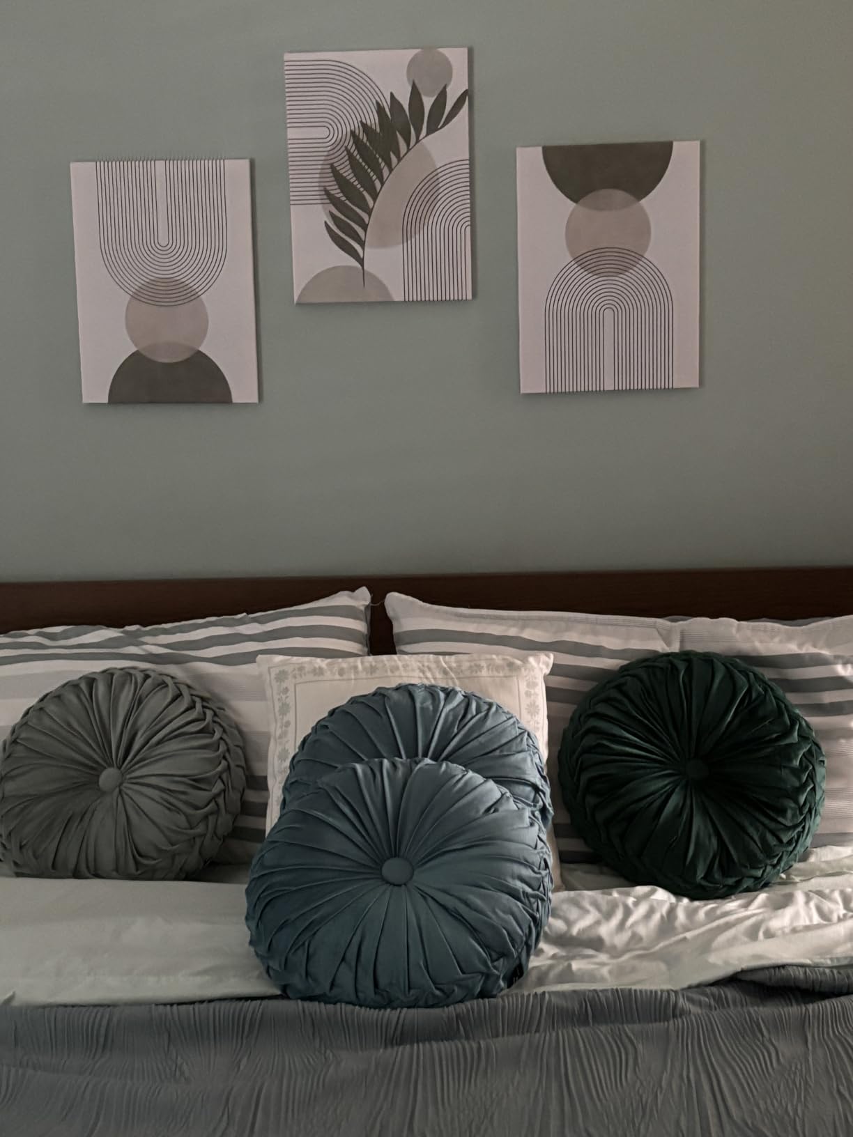 Sage Green Boho Wall Art Set of 3, Minimalist Framed Wall Art Geometric Line Leaf Sun Moon Beige Green Canvas Artwork Paintings customer photo 2