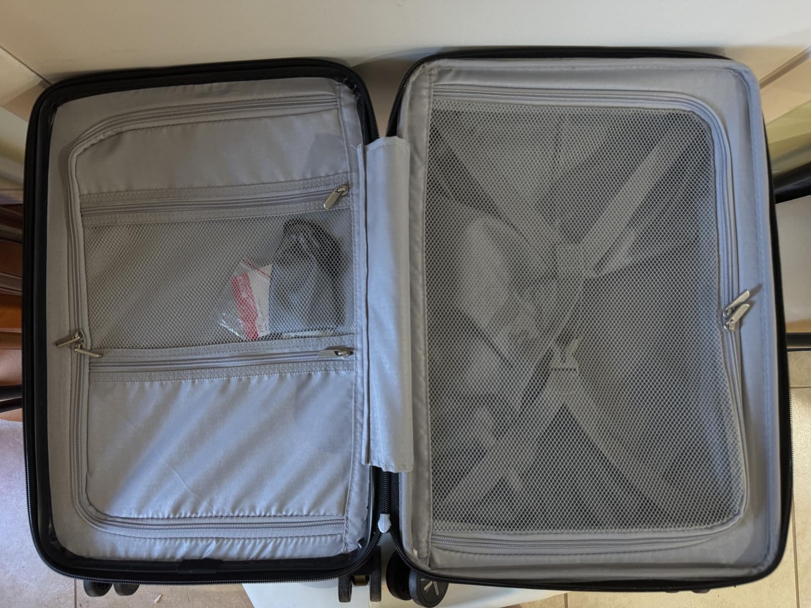 LUGGEX 28 Inch Luggage with Spinner Wheels, KVC Expandable Hardside Large Checked Suitcase (EX-Core, Charcoal Metallic, 28 Inch, 105L-113L) customer photo 2