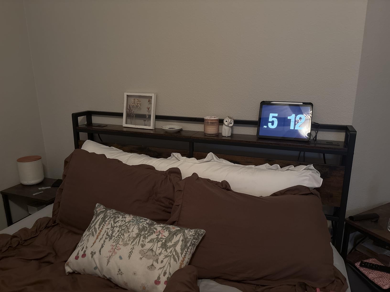 HOOBRO Headboard Queen Size, Headboard with 2 Outlets and 4 USB Ports, Adjustable Height, Storage Rack, Sturdy and Stable, Easy Assembly, Rustic Brown and Black customer photo 1