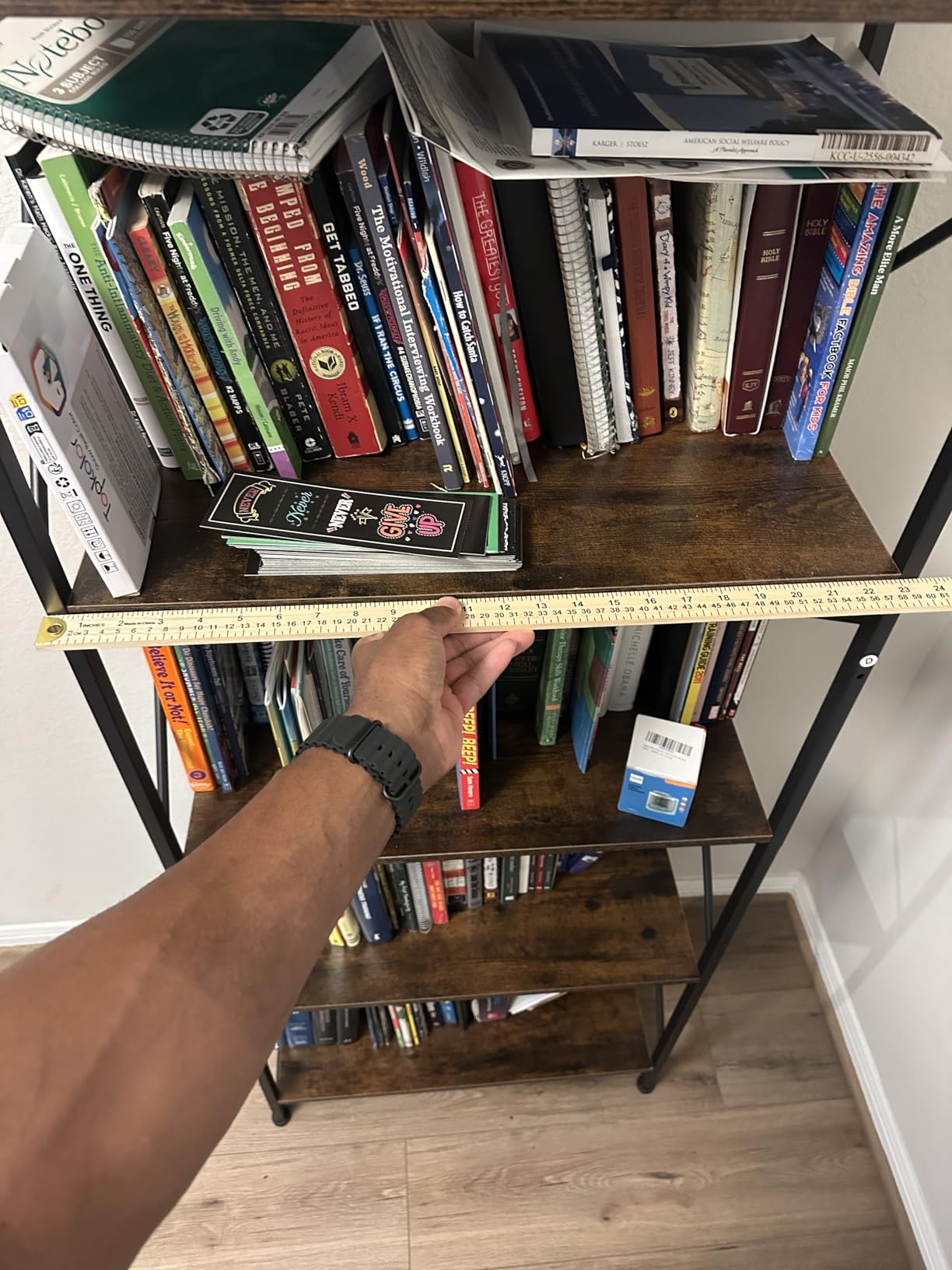 Shintenchi 5 Tiers Bookshelf, Classically Tall Bookcase Shelf, Industrial Book Rack, Modern Book Holder in Bedroom/Living Room/Home/Office, Storage Rack Shelves for Books/Movies-Rustic Brown customer photo 2