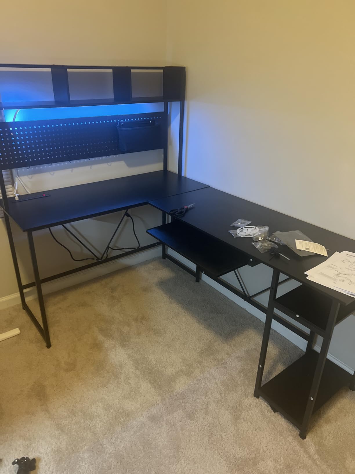 SEDETA L Shaped Gaming Desk, Reversible Computer Desk with Power Outlet and Pegboard, Gaming Desk with Led Lights, Keyboard Tray and Storage Bag for Home Office, Black customer photo 2
