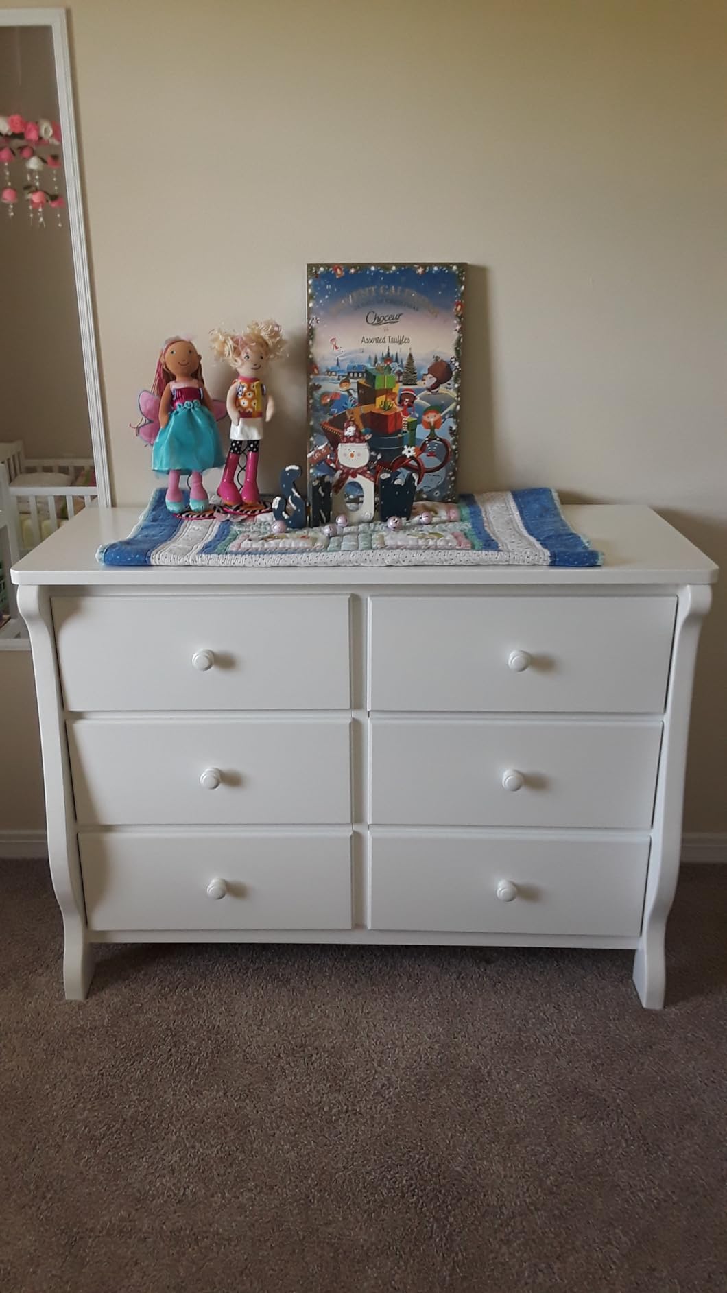 Delta Children Universal 6 Drawer Dresser with Interlocking Drawers - Greenguard Gold Certified, White customer photo 2