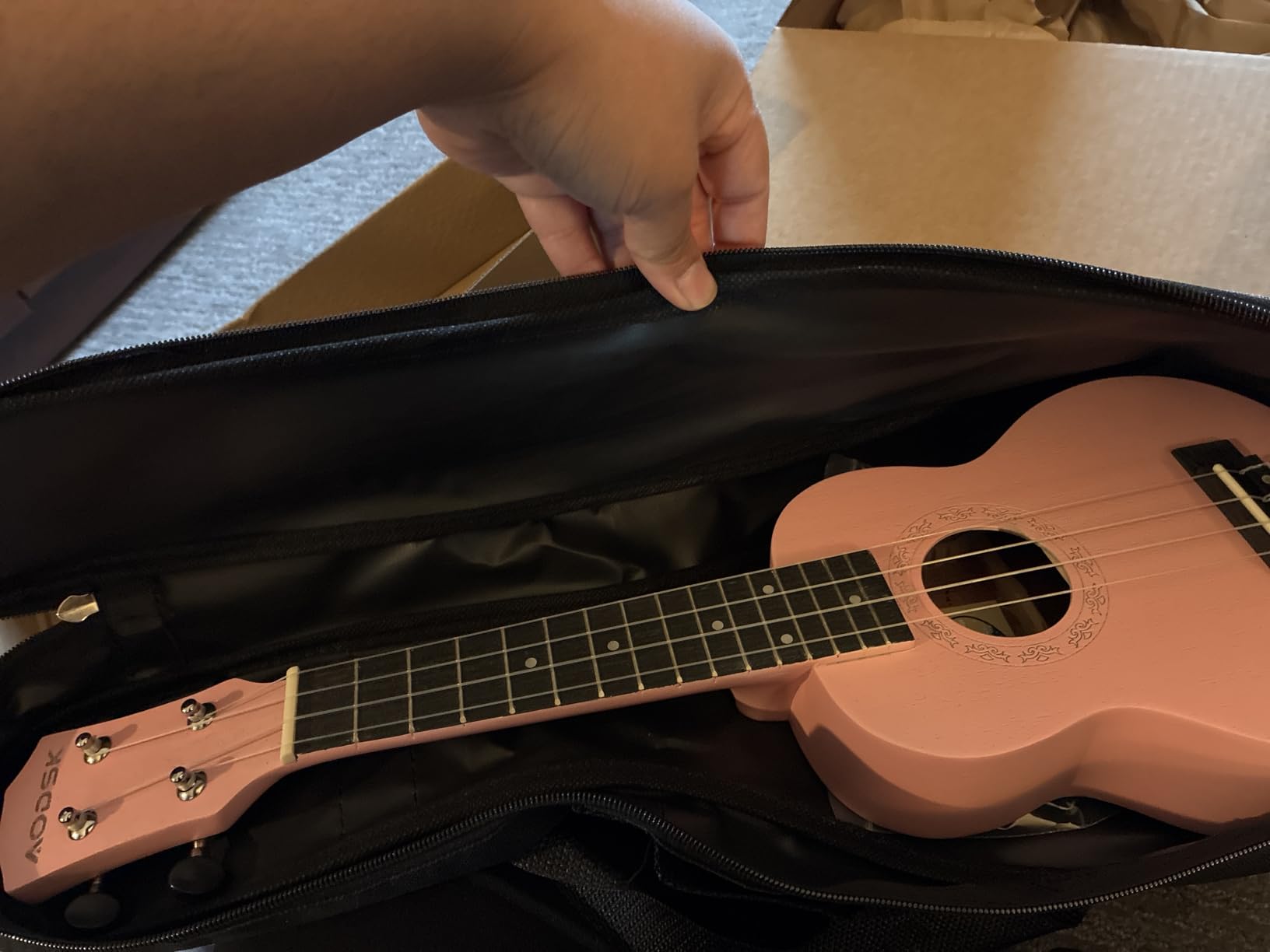 AODSK Tenor 26 Inch Nylon String Ukulele Kit with Bag, Strap & Tuner, Gift | Deeper Rich Tone, Larger Body, Includes Picks, Cloth, Online Lessons, Perfect for Advancing Players, Practice, Performance customer photo 2