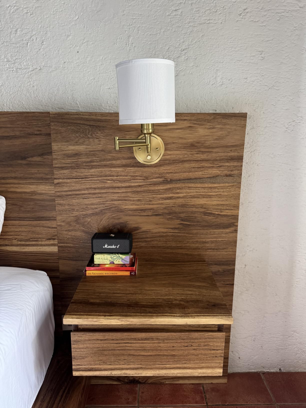 GOODATE Plug in Wall Sconces with Remote Control, Dimming 10%-100% & Adjustable Colors 2700K-6500K, Hardwire or Plug-in, Swing Arm Wall Lamp, Set of Two, Gold Finish customer photo 2