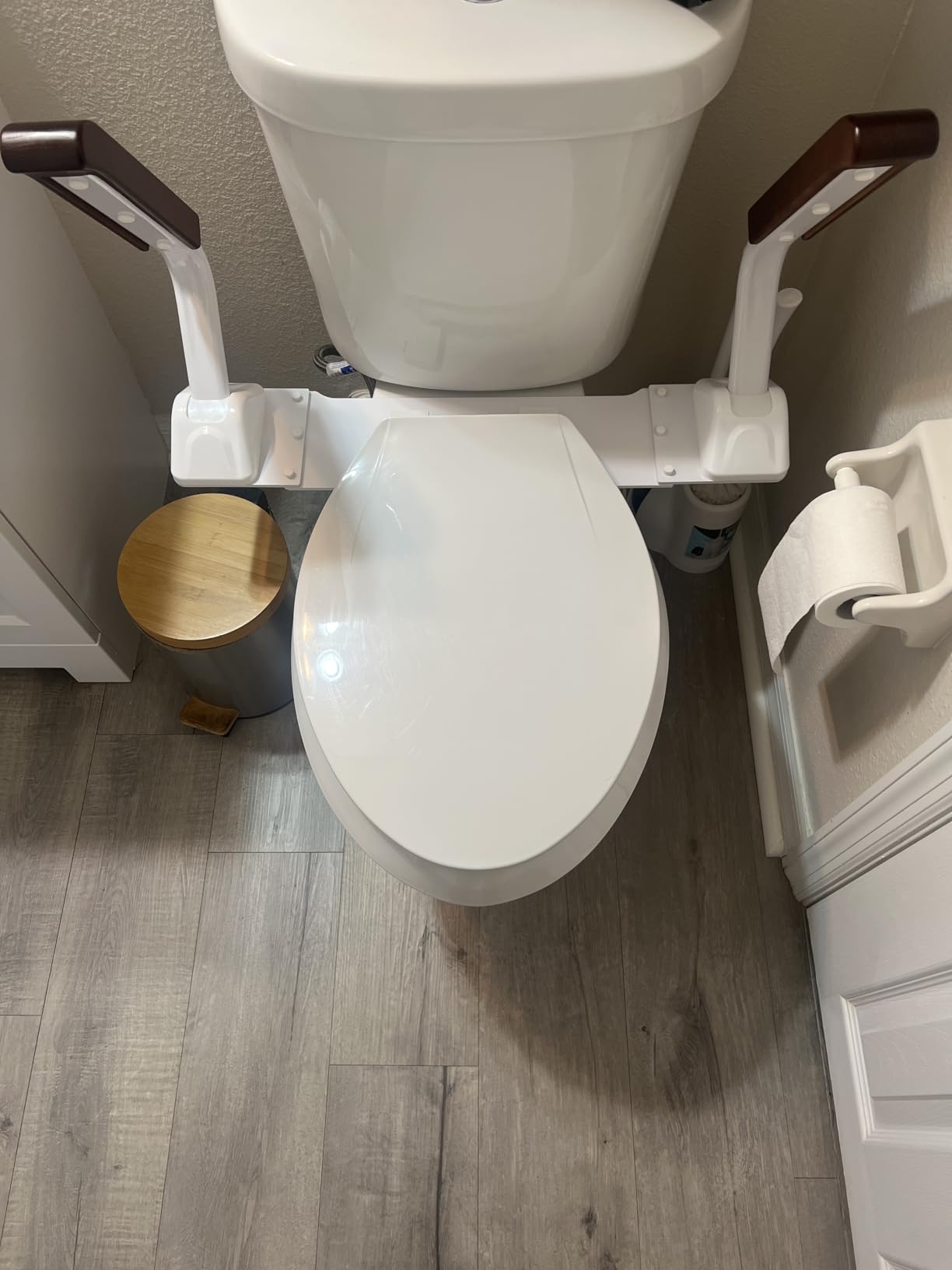 Toilet Safety Rails for Seniors (520lbs), Adjustable Toilet Handle for The Elderly and Disabled, Handicap Toilet Safety Frame Grab Bars, Toilet Support Rails customer photo 1