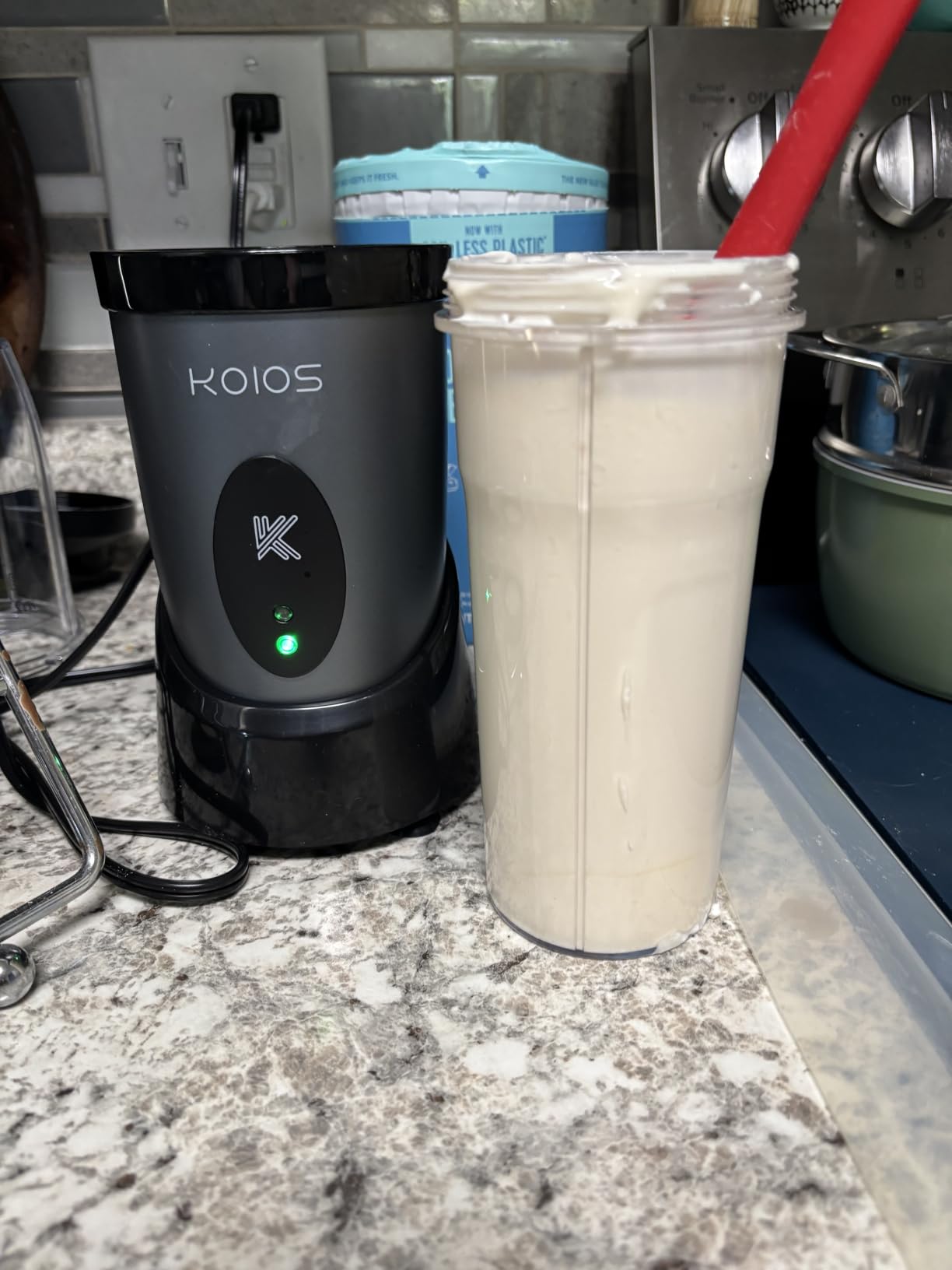 KOIOS Smoothie Blender for Kitchen, 900W Personal Blender for Smoothies Shakes 14pcs with 3 Portable Cups 23oz + 17oz, Single Serve Smoothies Maker Mixer for Juices Frozen Drinks, Grey Blue customer photo 1