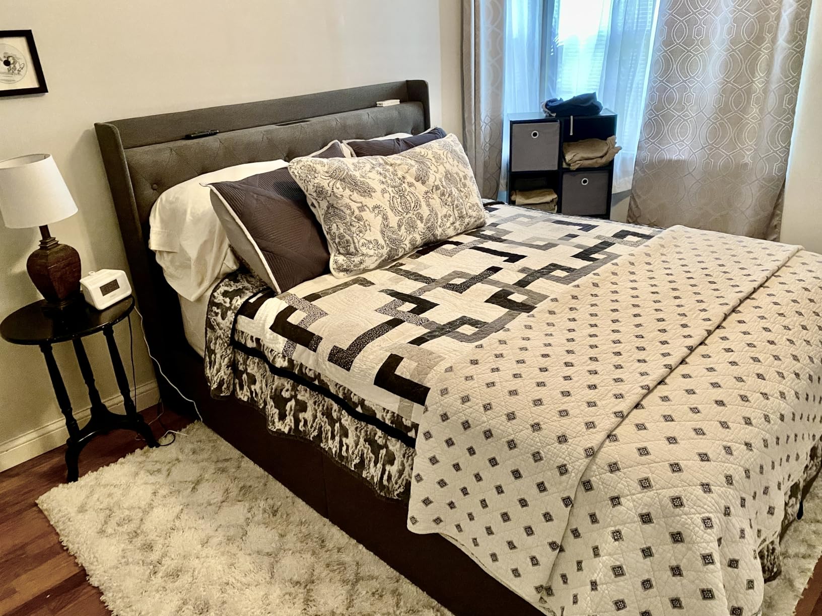 iPormis Queen Size Lift Up Storage Bed Frame with Charging Station, Upholstered Platform Bed Frame with Tufted Headboard, Hydraulic Storage, No Box Spring Needed, Noise-Free, Easy Assembly, Beige customer photo 1