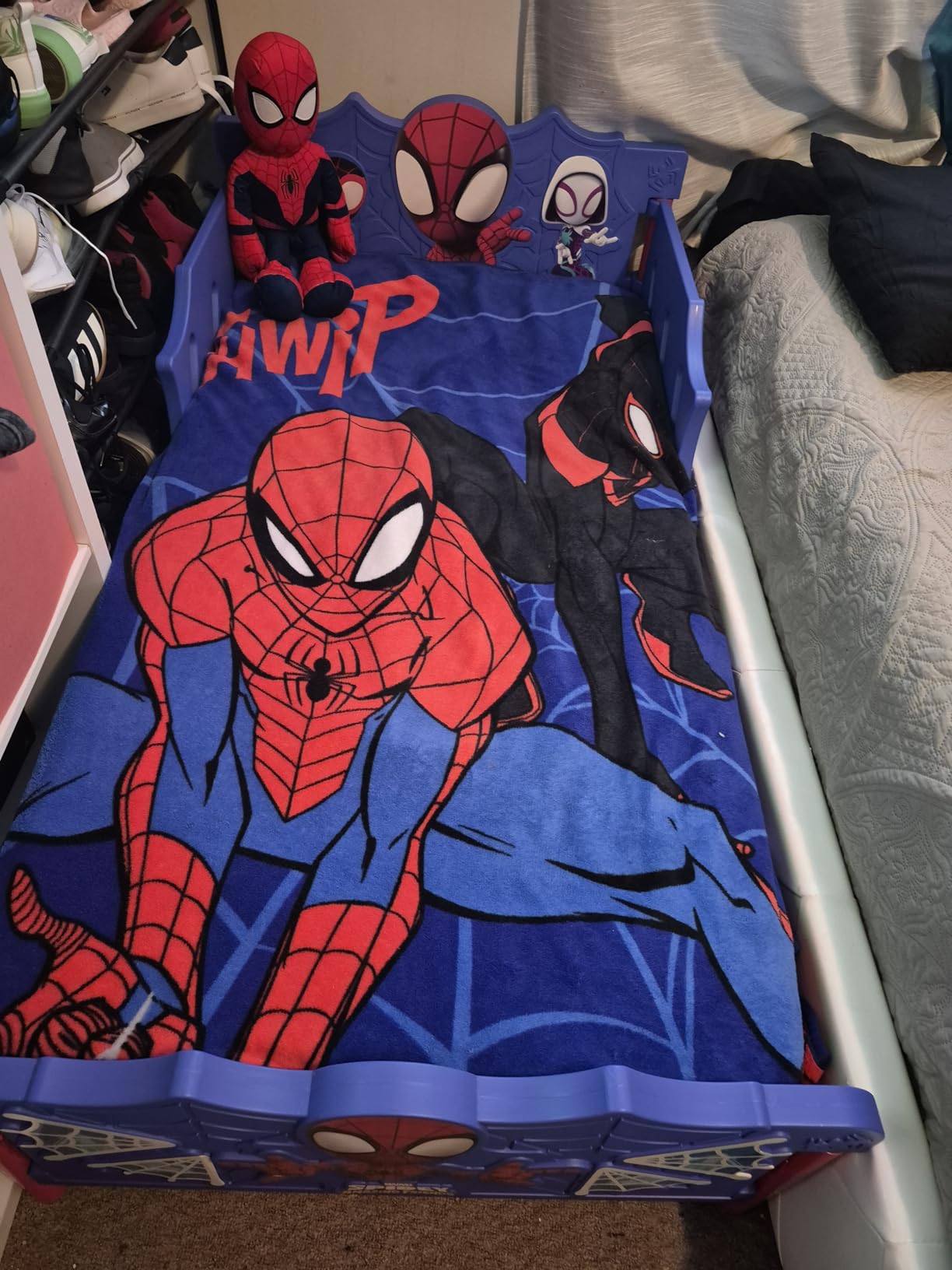Delta Children Spidey and His Amazing Friends 3D Toddler Bed, Blue customer photo 2