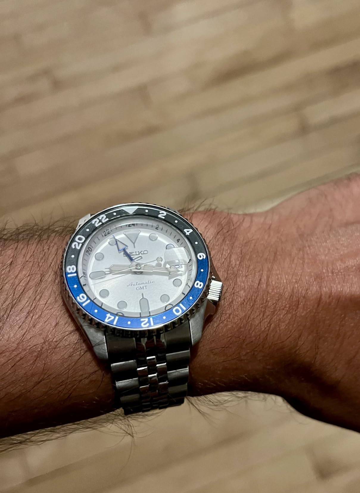 Automatic Watch for Men - 5 Sports Collection - Men's Sport Watch, Stainless Steel, GMT Hand - Water-Resistant 100M customer photo 1