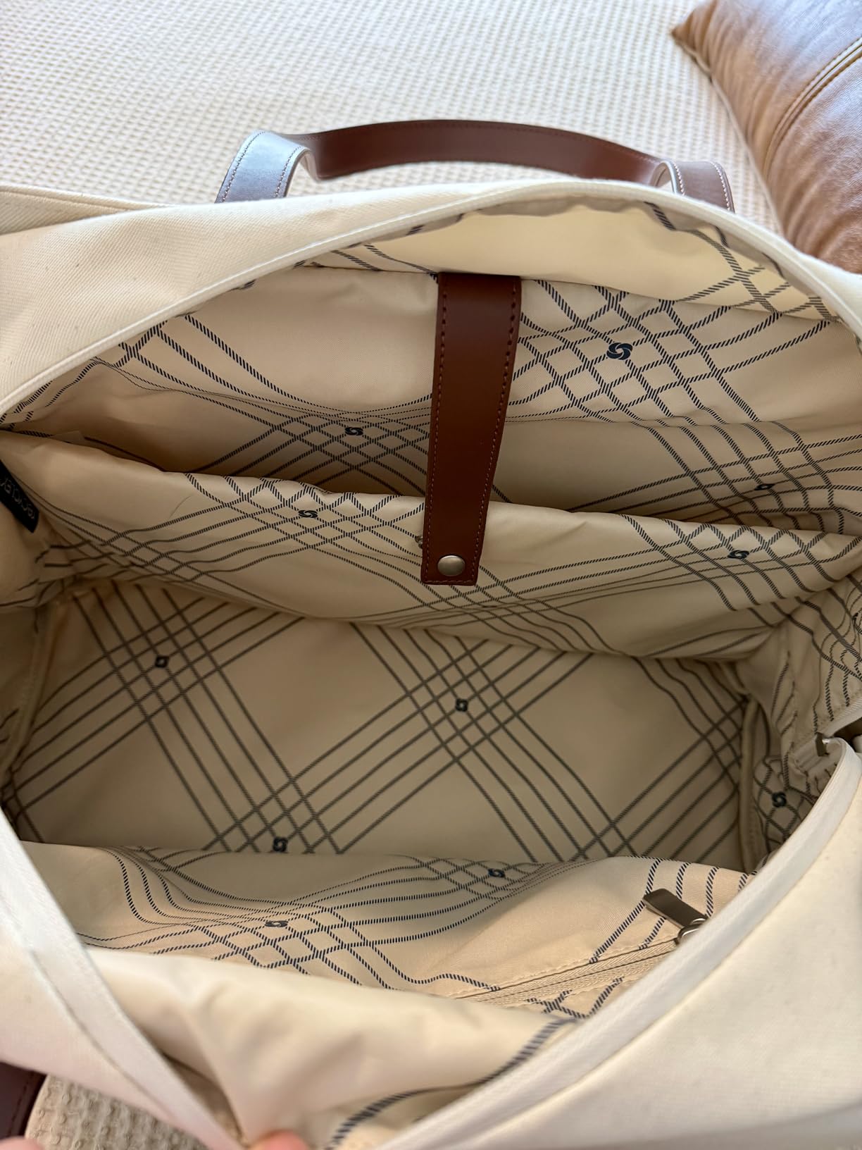 Virtuosa Weekender Duffel Overnight Bag with Laptop Computer Sleeve customer photo 2