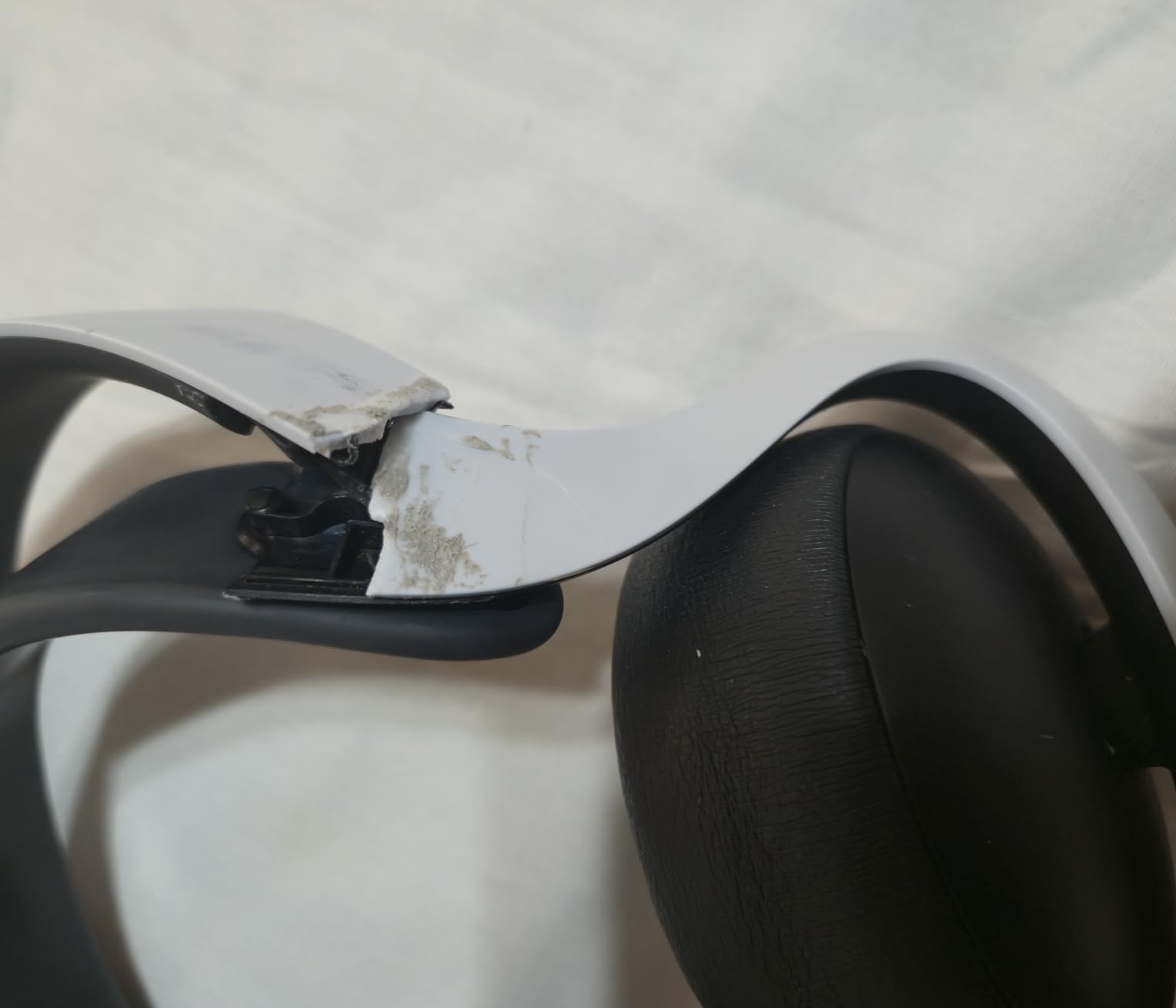 Pulse Elite Wireless Headset customer photo 1