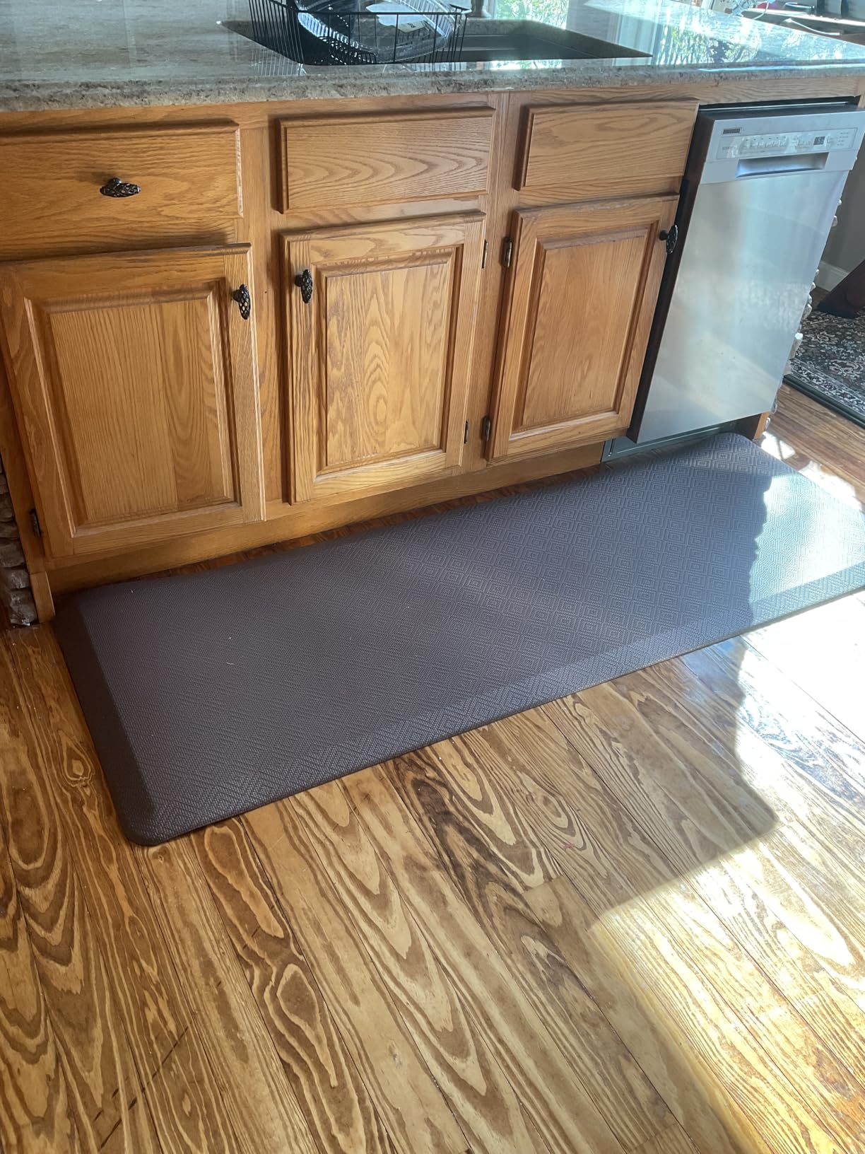 Ophanie Kitchen Mats for Floor, 3/4 inch Thick, 20x32 Anti Fatigue Cushioned Mat, Kitchen Rugs, Waterproof, Comfort Ergonomic Standing Mat for Office, Home, Sink with 99+ Pairs of Anti-Slip Bottom Ridges customer photo 2