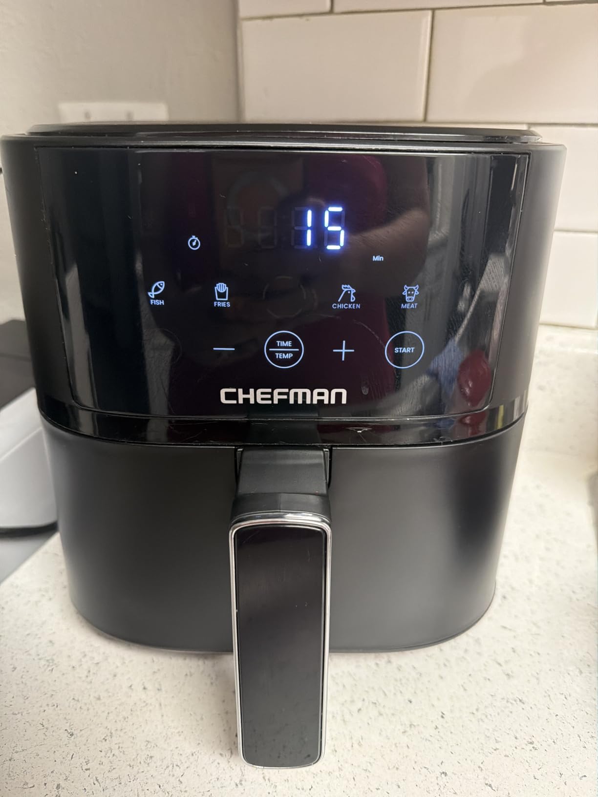 Chefman Air Fryer 4 QT Compact Airfryer for Quick & Easy Meals in Minutes, Hi-Fry Technology for Extra Crisp, Touchscreen Controls with 4 Presets, Nonstick & Dishwasher Safe Basket - Black customer photo 1