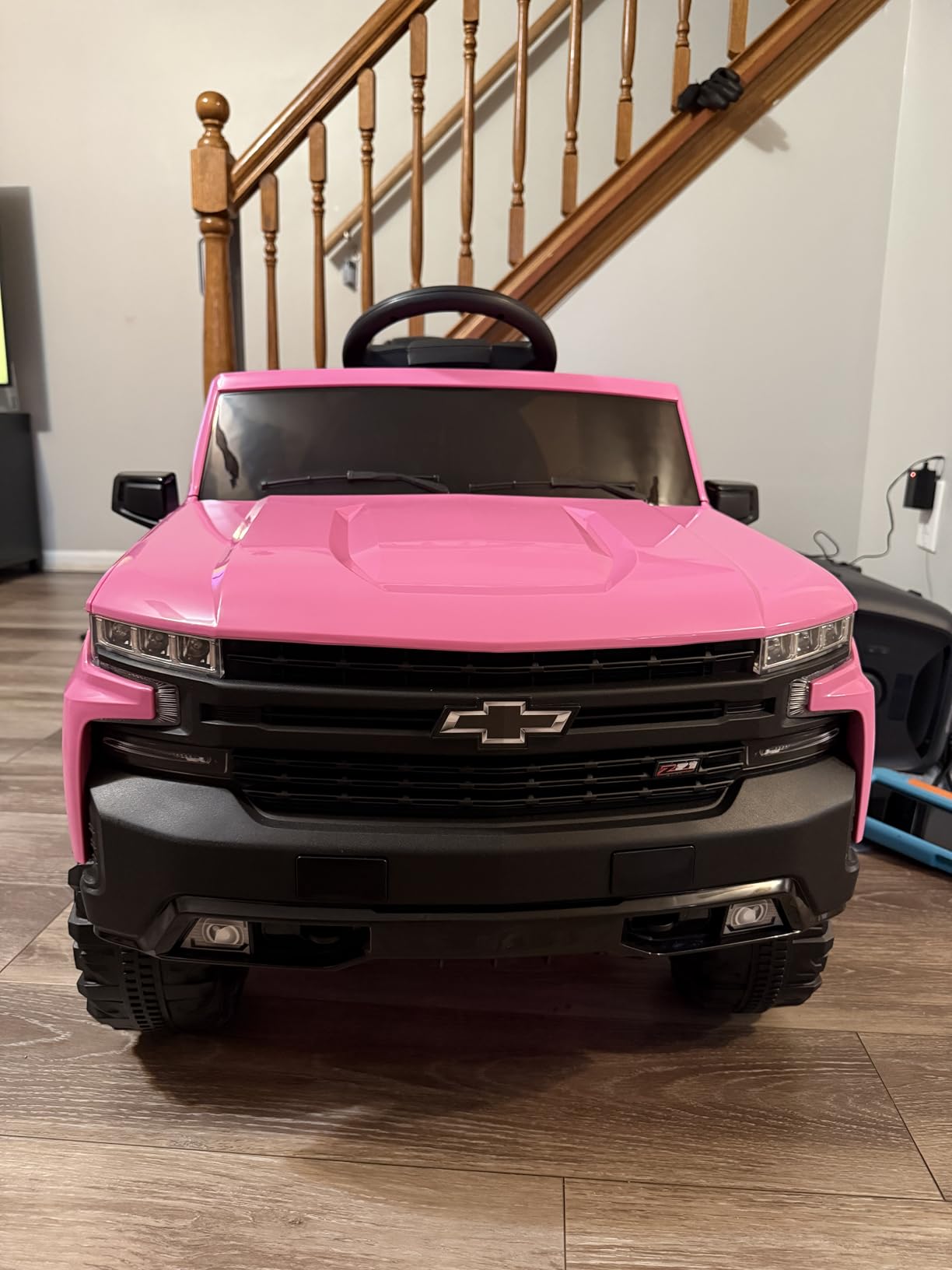 Best Choice Products 12V Licensed Chevrolet Silverado Ride On Truck, Electric Car Toy w/Parent Remote Control, Truck Bed Storage, Bluetooth Speaker, LED Lights, 2.5 MPH Max Speed - White customer photo 1