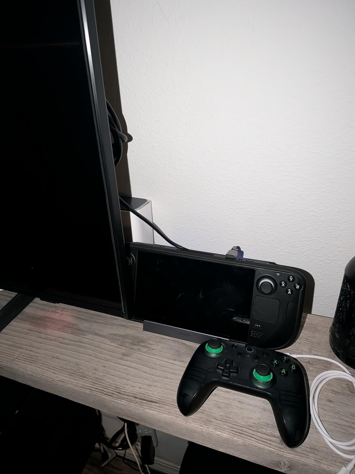 Anker Steam Deck Dock, 6-in-1 4K@60Hz HDMI Docking Station for Steam Deck | 4K HDMI, 1Gbps Ethernet, 2 USB-A, USB-C Port, Fast Charging, for Steam Deck (OLED)/ROG Ally/Legion Go (Not for Rog Ally X) customer photo 1