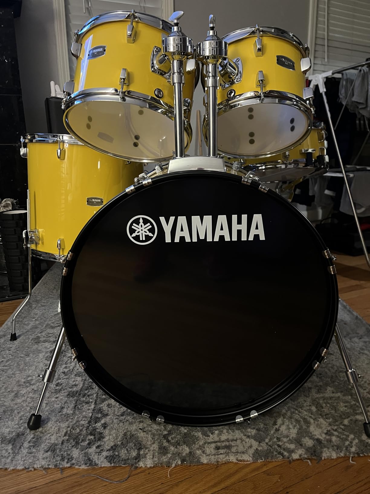 Yamaha Rydeen 5-Piece Drum Set With 20 inch Bass Drum, Floor Tom, 2 Toms With Ball Clamp And Wood Snare Drum, Orange Glitter customer photo 1