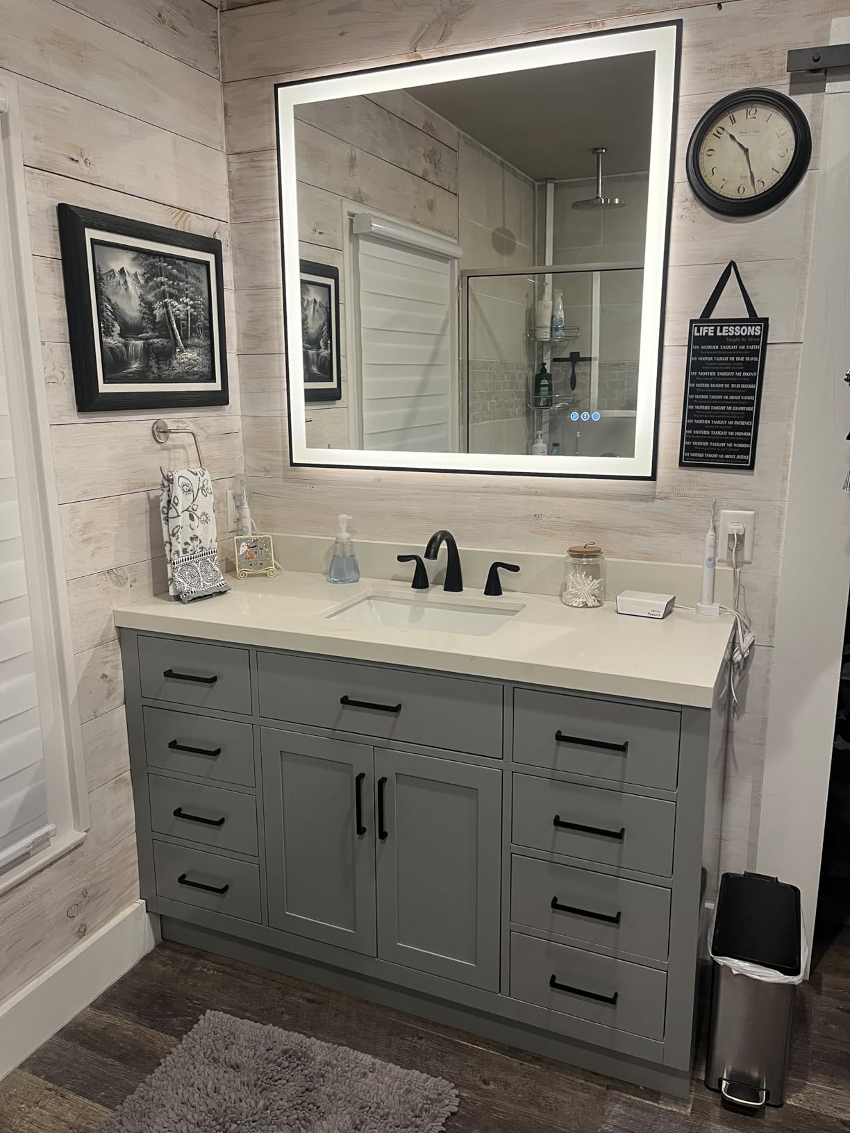 ARIEL Hepburn 54-inch Bathroom Vanity with Sink,Solid Wood, 1.5-inch Carrara White Quartz Countertop & Backsplash, Single Rectangular Porcelain Sink, 2 Soft Closing Doors, 9 Dovetail Drawers, White customer photo 2