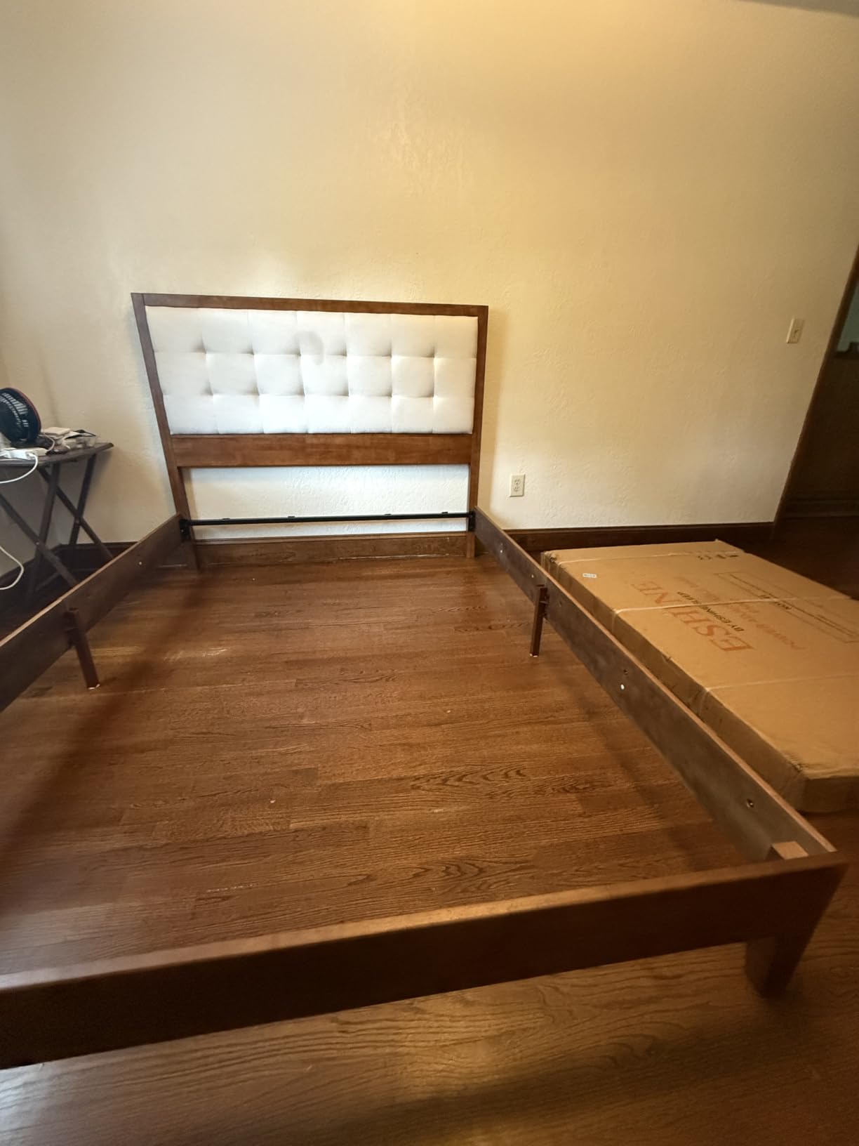 Jocisland Queen Bed Frame Solid Wood,50