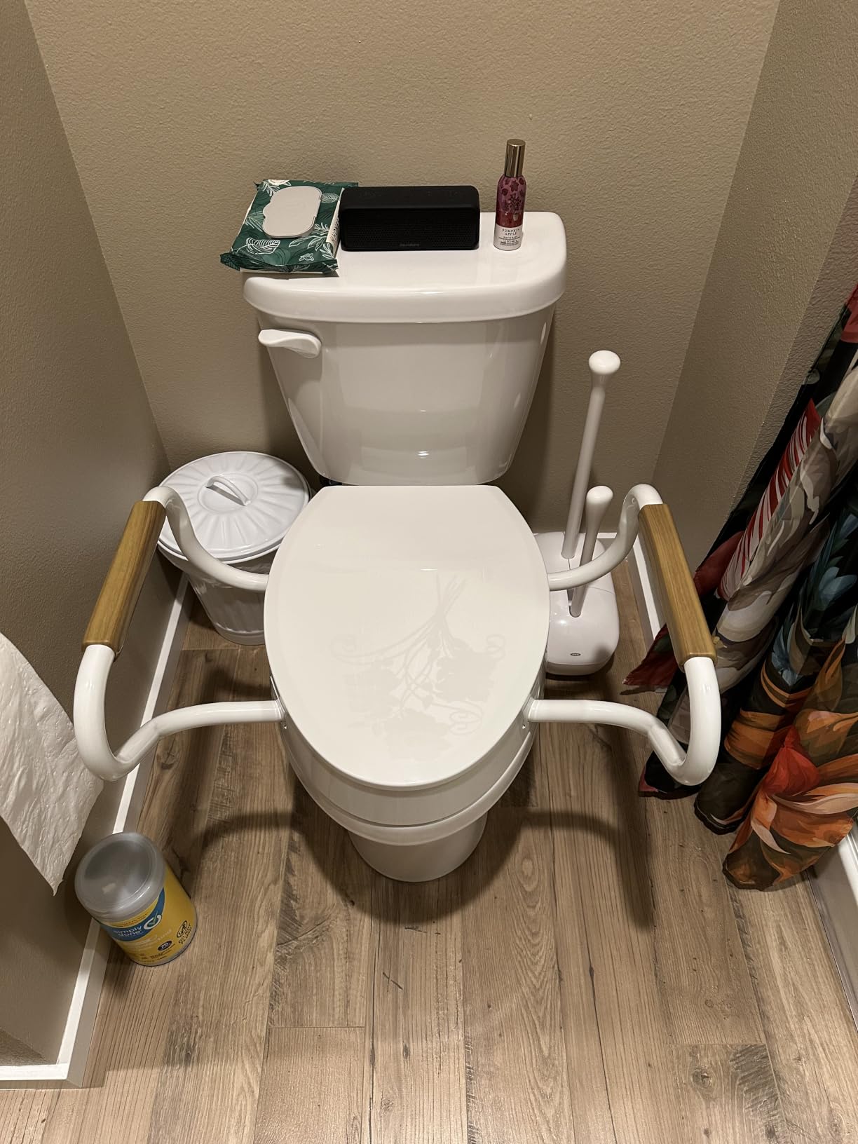 Lunderg Solva Raised Toilet Seat with Handles - Elongated - Easy to Install Toilet Seat Risers for Seniors - Adds 3 Inches & Works like the one you've always used - Elegant design - No Hospital Vibe customer photo 2