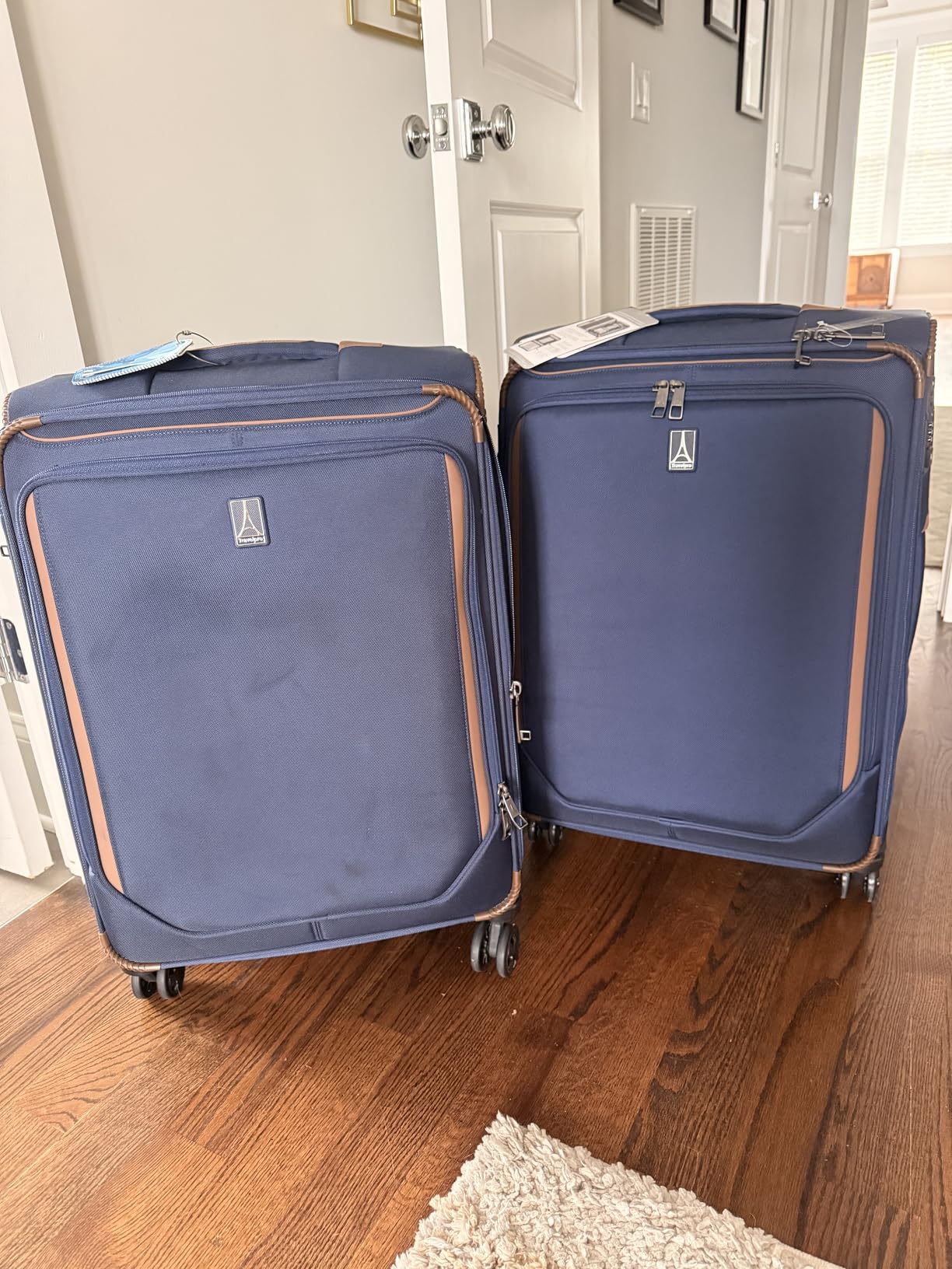 Travelpro Crew Classic Lightweight Softside Expandable Carry on Luggage, 8 Wheel Spinner Suitcase, Men and Women, Carry On 21-Inch, Patriot Blue customer photo 1
