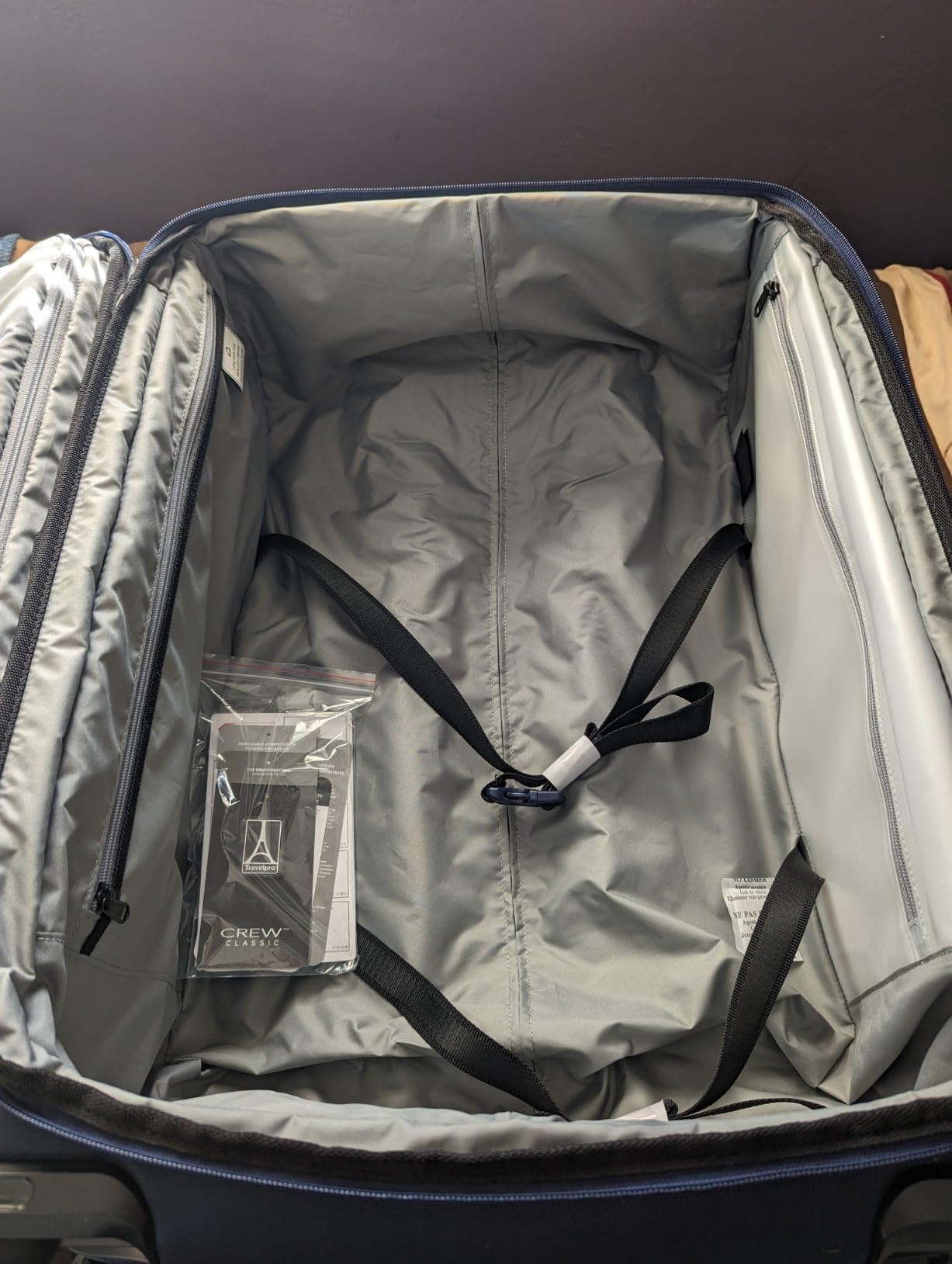 Travelpro Crew Classic Lightweight Softside Expandable Carry on Luggage, 8 Wheel Spinner Suitcase, Men and Women, Carry On 21-Inch, Patriot Blue customer photo 2