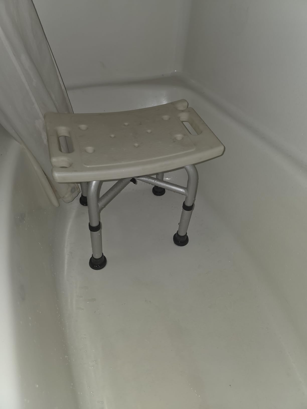 Hiqufet Shower Chair for Inside Shower, 500 lbs Heavy Duty Shower Stool | 5 Height Settings, Extra-Wide Bath Bench, Widened Non-Slip Feet, 3-Minute Tool-Free Assembly, Fits Showers and Bathtubs customer photo 1