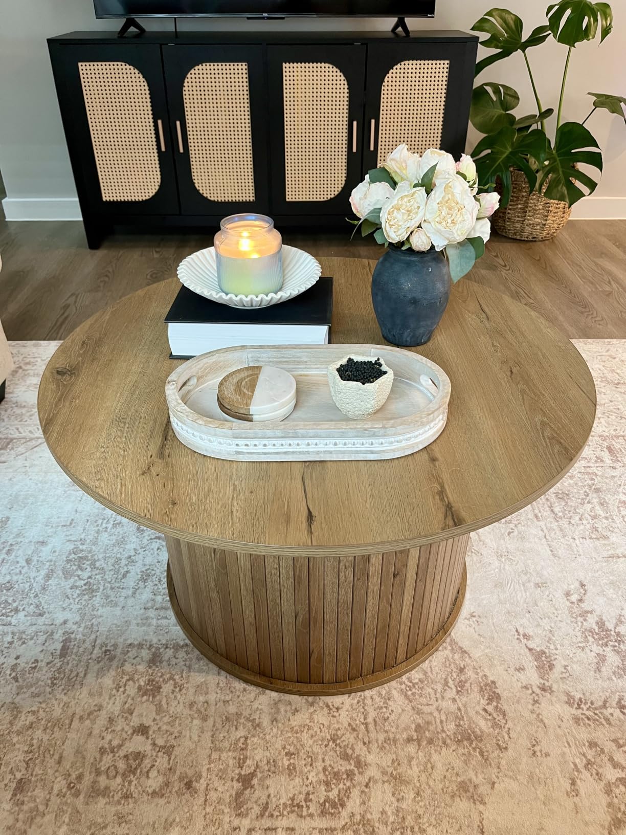 VASAGLE MAEZO Collection - Round Coffee Table, 2-Tier Center Table with Storage, Tapered Legs, Curved Transitions, 31.5 Dia. x 17.7 H Inches, Easy Assembly, for Living Room, Heather Greige ULCT243K02 customer photo 1