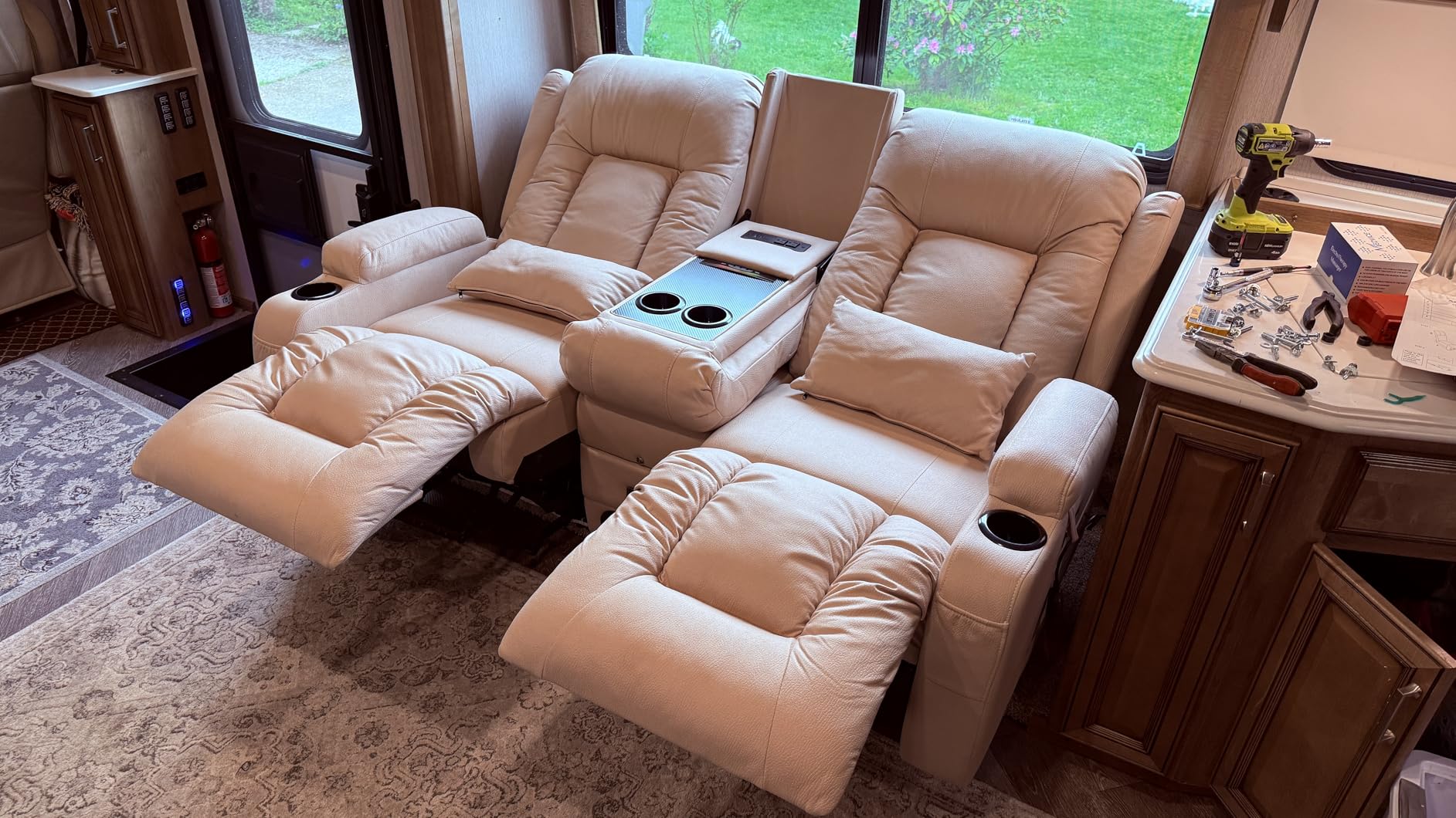 URRED Power Loveseat Recliner Sofa with Massage & Heat,Black:67