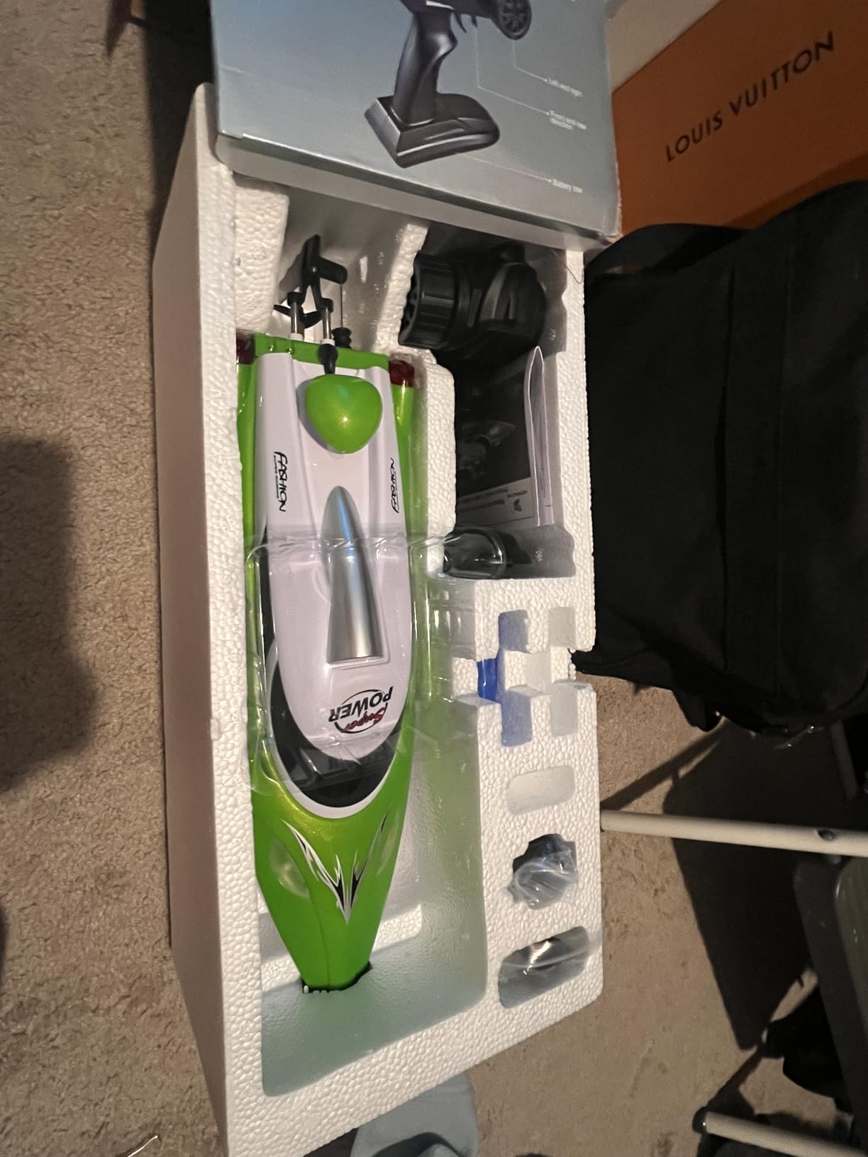RC Boat-Remote Control Boat for Adults-High Speed 35+ KPH for Pool-Toys for Ages 8-13 (Black) customer photo 1