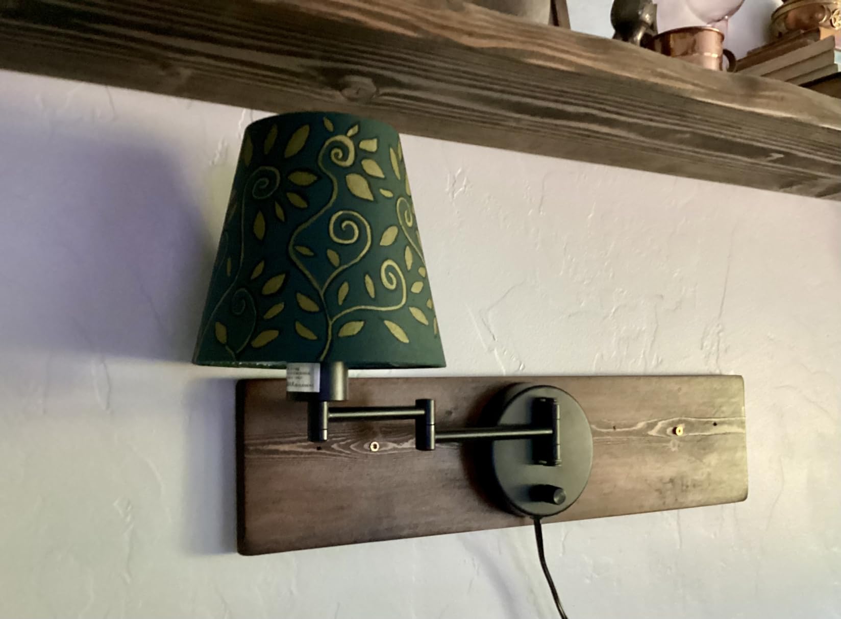 VONLUCE Swing Arm Wall Lamp, Plug in & Hardwired Wall Sconce, Adjustable Wall Mounted Lighting Fixture, Modern Wall Light with Golden Base White Fabric Shade customer photo 1