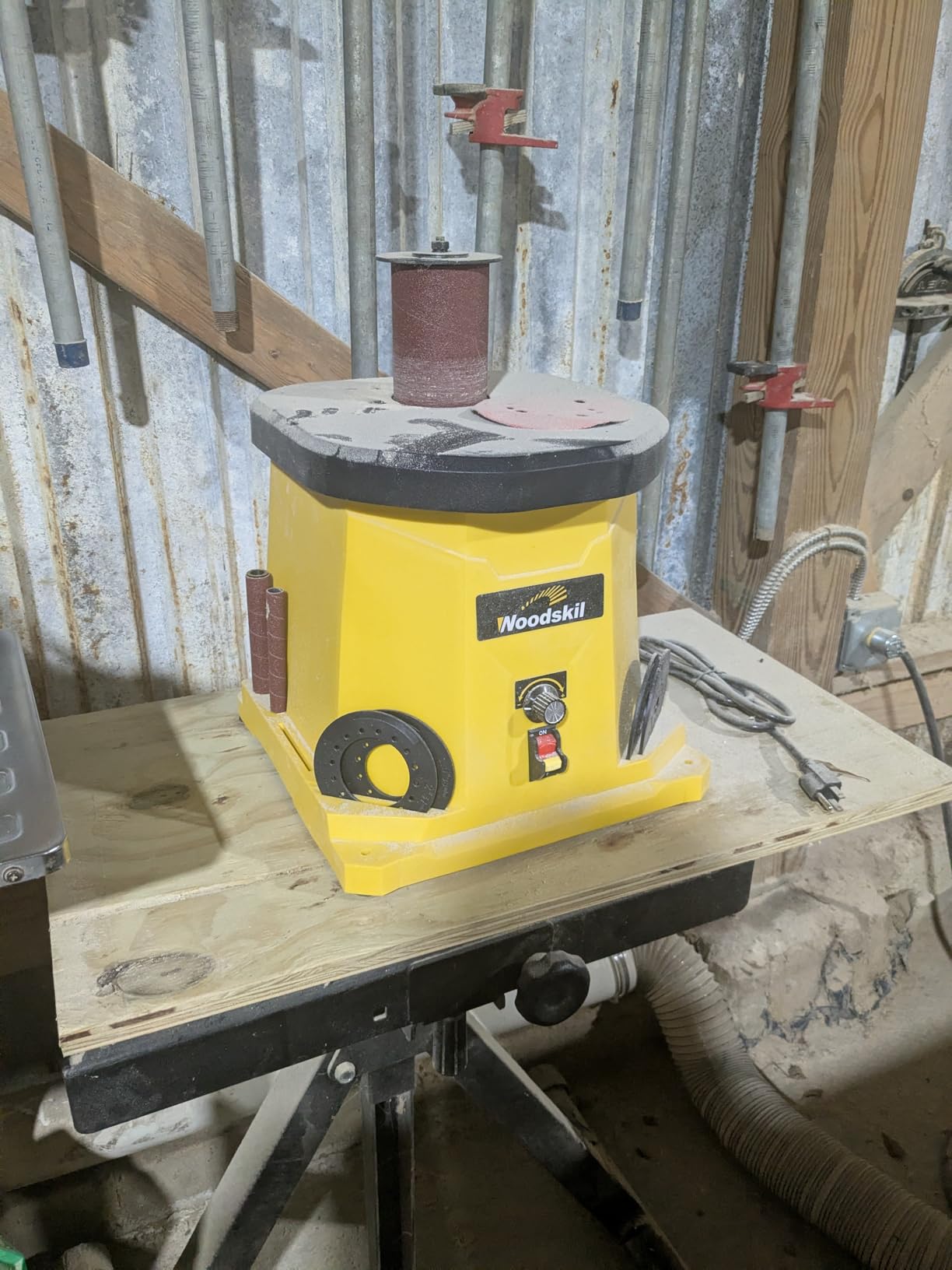 Woodskil Variable Speed Oscillating Spindle Sander for Wood, 4A | Spindle Sander with 1000-1800RPM, 6 Sleeves, Compact Design for Curved Edges, Contours, Slots, Detail Work customer photo 1
