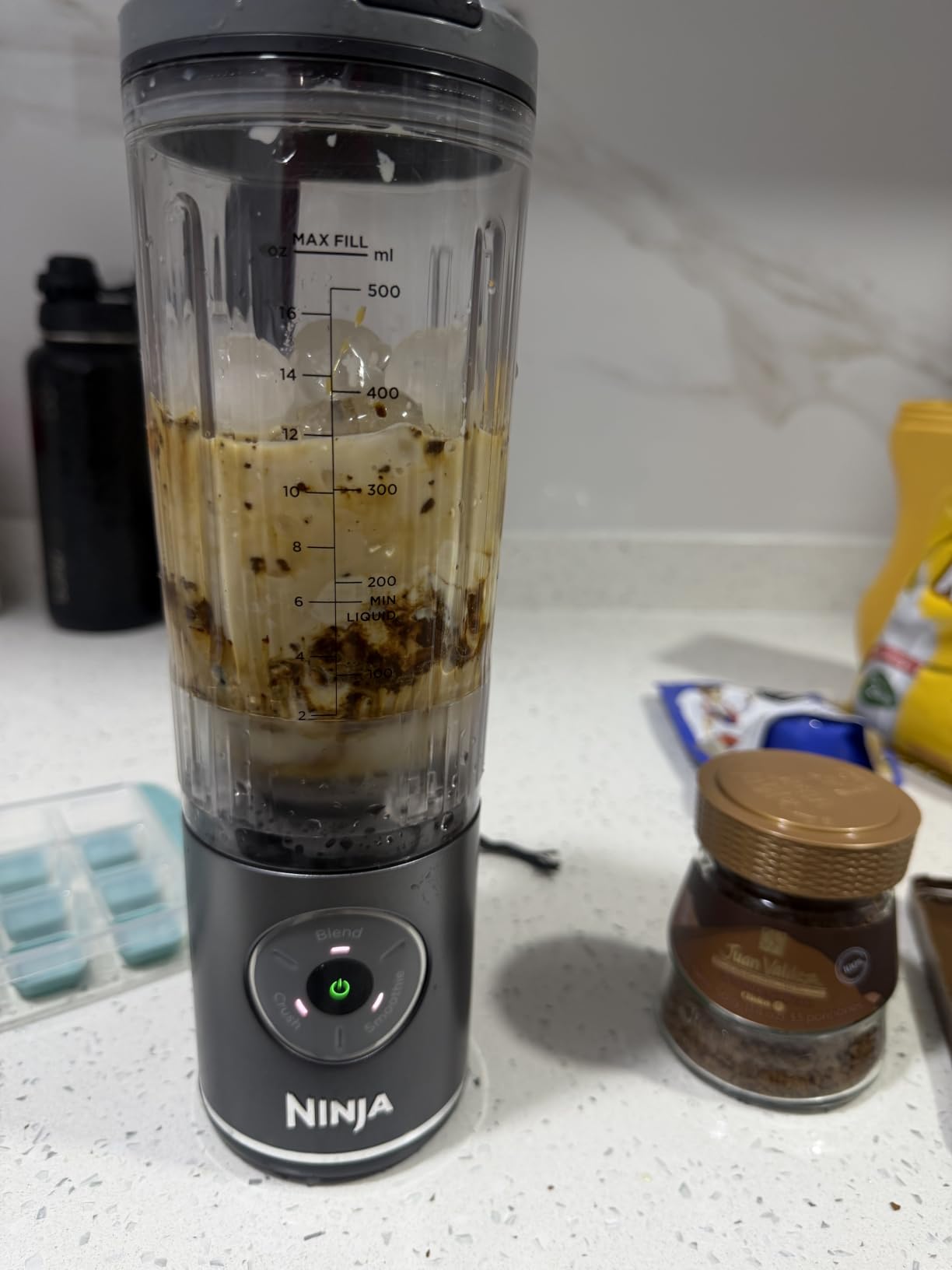 Ninja Blast Max, Portable Blender + Twist & Go, Personal Smoothie, Blend, Ice Crush, 3 Programs, Cordless, 22 oz removable Vessel, Dishwasher Safe, Leakproof, Navy, BC251NV customer photo 1