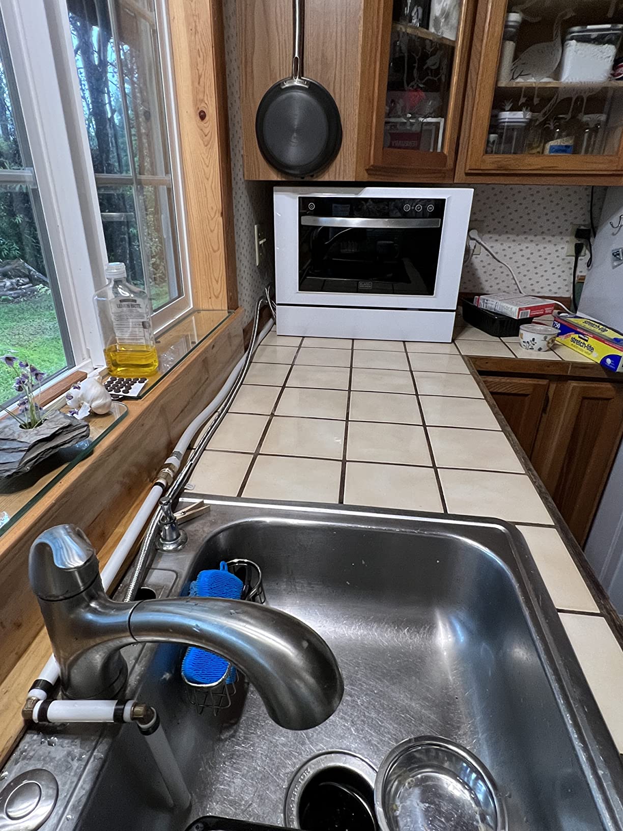 BLACK+DECKER Countertop Dishwasher, Energy Star Certified, BCD6SD, White | Counter Dishwasher with 6 Wash Programs, 6-Place Setting Capacity, Stainless Steel Interior customer photo 2