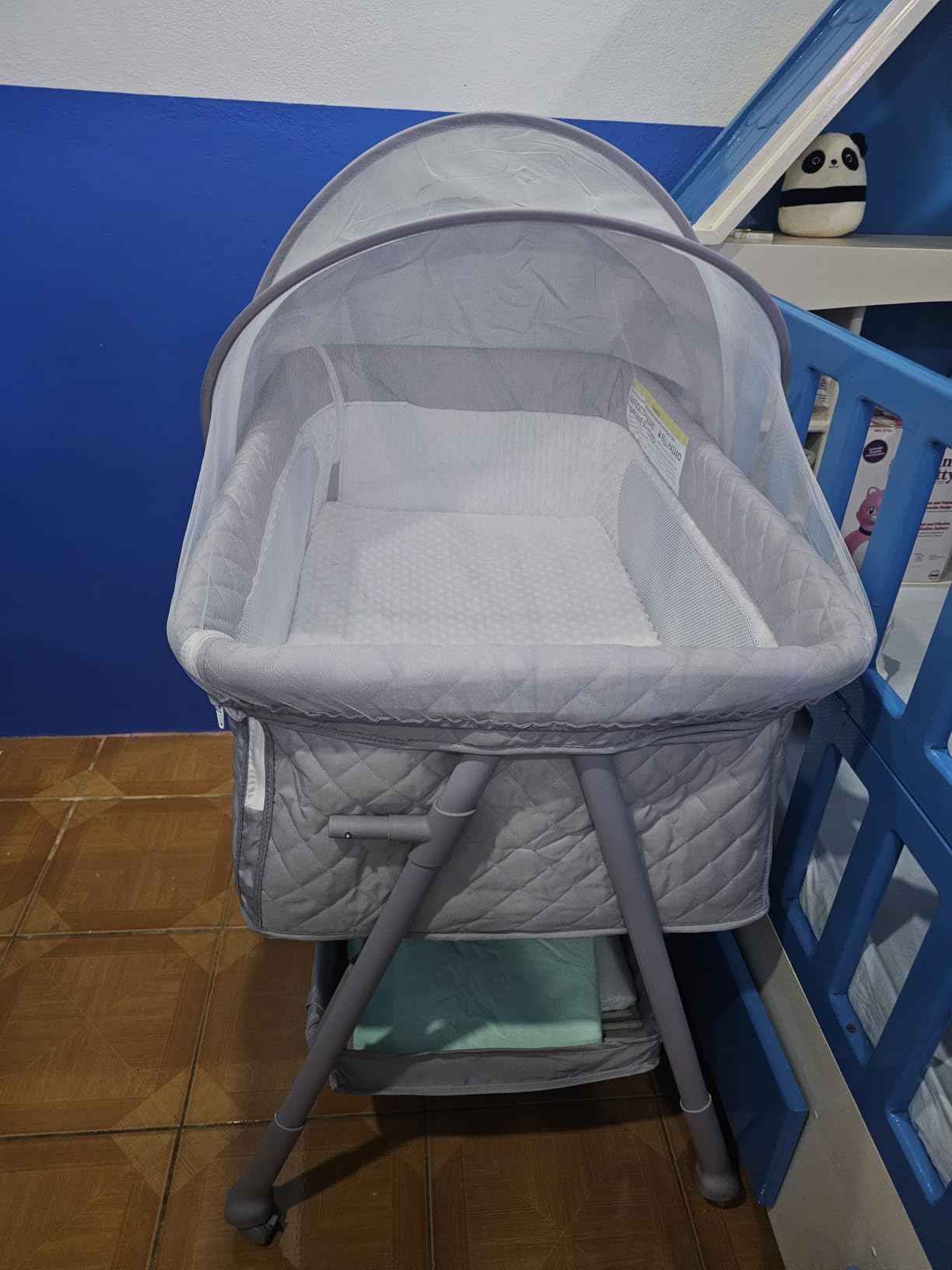 Baby Crib, Baby Bassinets Bedside Sleeper with Breathable Mesh & Mattress, Easy Move Crib for Newborns with Lockable Wheels, 4-Adjustable Height Bedside Bassinet (Beige) customer photo 1
