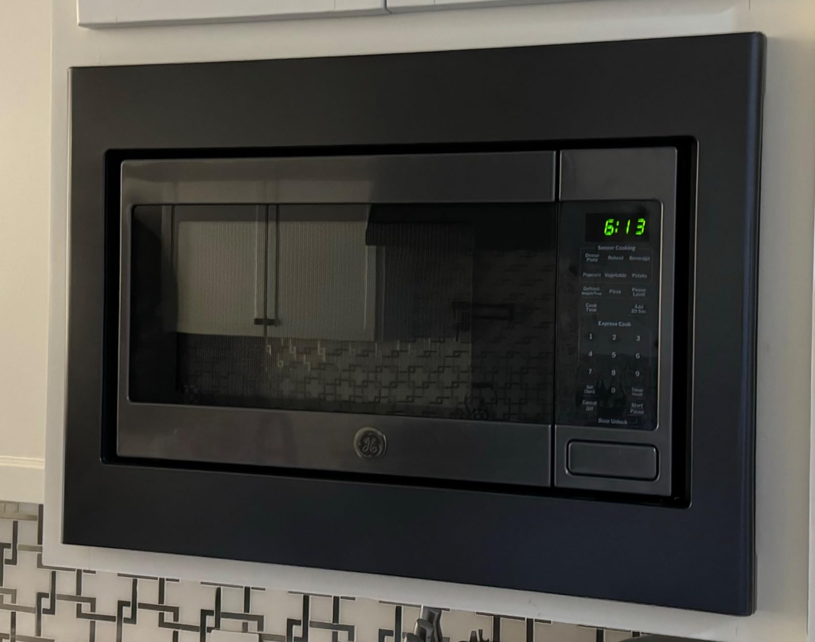 GE Countertop Microwave Oven, 1,150-watt Capacity, 1.6 Cubic Ft., 8 Auto Setting Cooking Settings, Child-Lock Technology, Kitchen Essentials for the Countertop, Dorm Room or Apartment, Stainless Steel customer photo 1