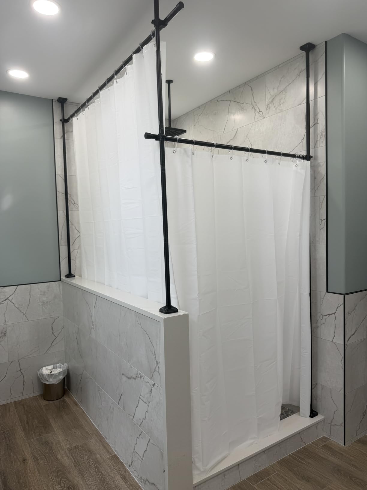 SUNALLY Room Divider No Drilling Curtain Rod Wall Divider for Room Separation, 4-10ft(H) 28-114inch(W) Adjustable, Heavy Duty Partition Space Separator Freestanding Tension Curtain Stand, Black customer photo 2