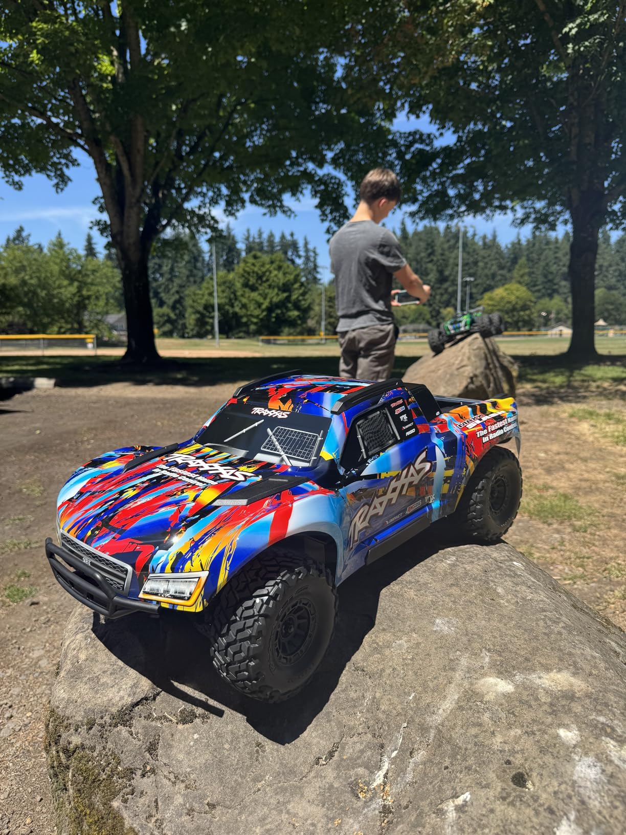 Traxxas MAXX Slash 4WD 6S 1/10 RTR Short Course Truck customer photo 2