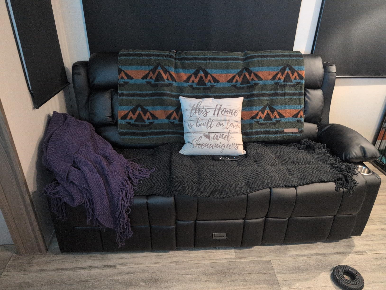Dresegmt Loveseat Recliner Sofa, Flip Middle Backrest Design 3 Seat Reclining Sofa with Storage Drawer, USB Ports & Cup Holders, Manual Couch for Living Room/RV (Gray) customer photo 1