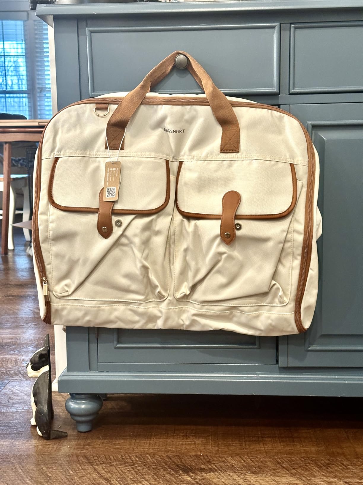 BAGSMART Large Carry-on Garment Bag for Suits Shirts Dresses Coats, Beige, Carry on, For Hanging Clothes customer photo 2
