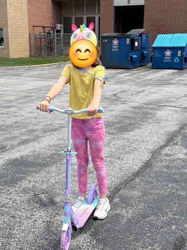 BELEEV V8 Scooters for Kids Ages 6+ with Light-Up Deck, 2 Wheel Folding Scooter for Kids, 4 Adjustable Height, Lightweight Sport Commuter Scooter, Sturdy Frame customer photo 1