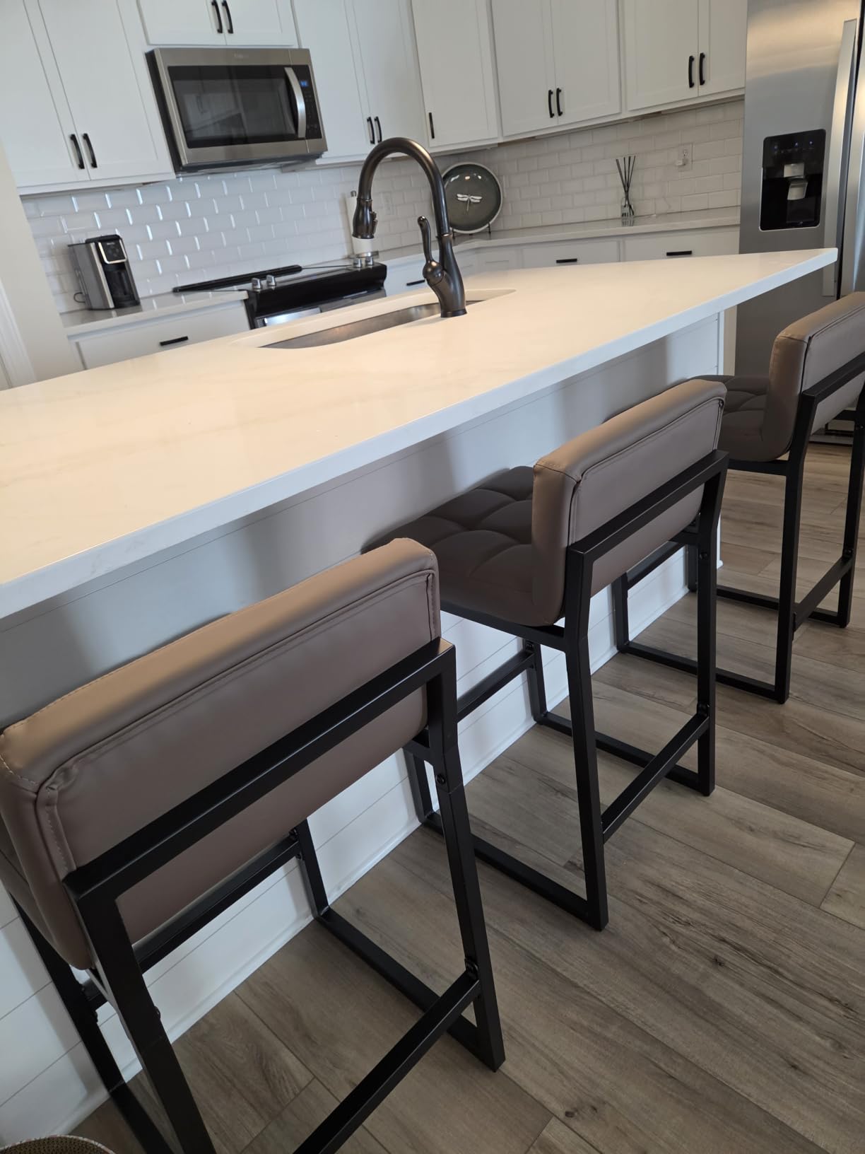 FIRAVOE Counter Height Bar Stools Set of 2, Modern Faux Leather Counter Stools with Low Back and Footrest, Upholstered Bar Chairs for Kitchen Island (Coffee Brown, 2Pcs 26